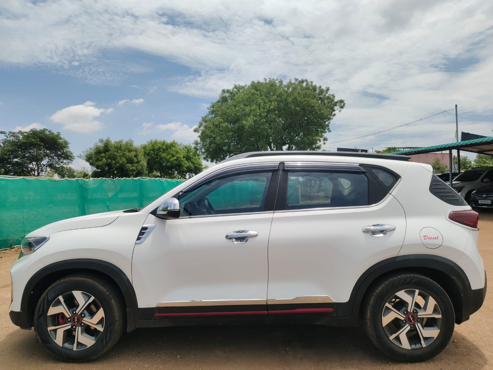 Kia Sonet - Image 1