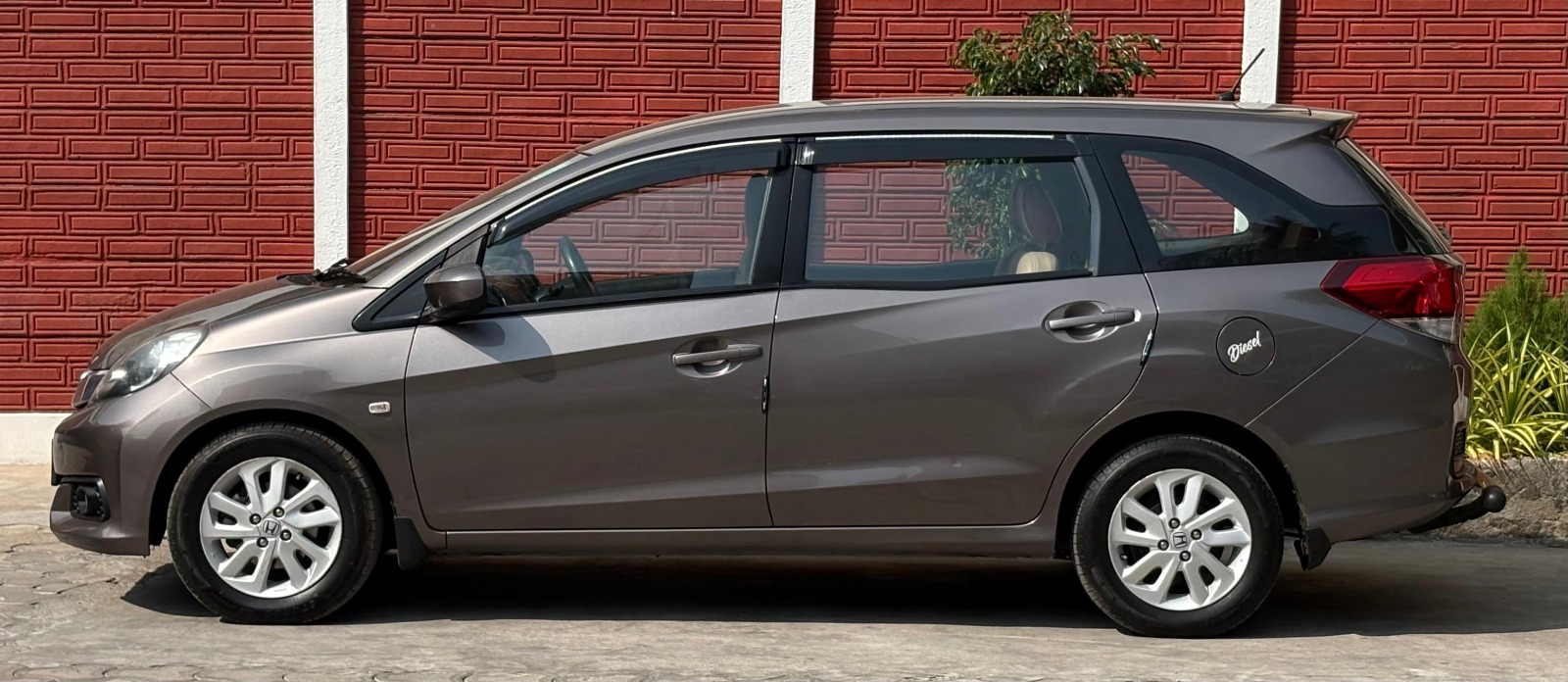Honda Mobilio - Image 8