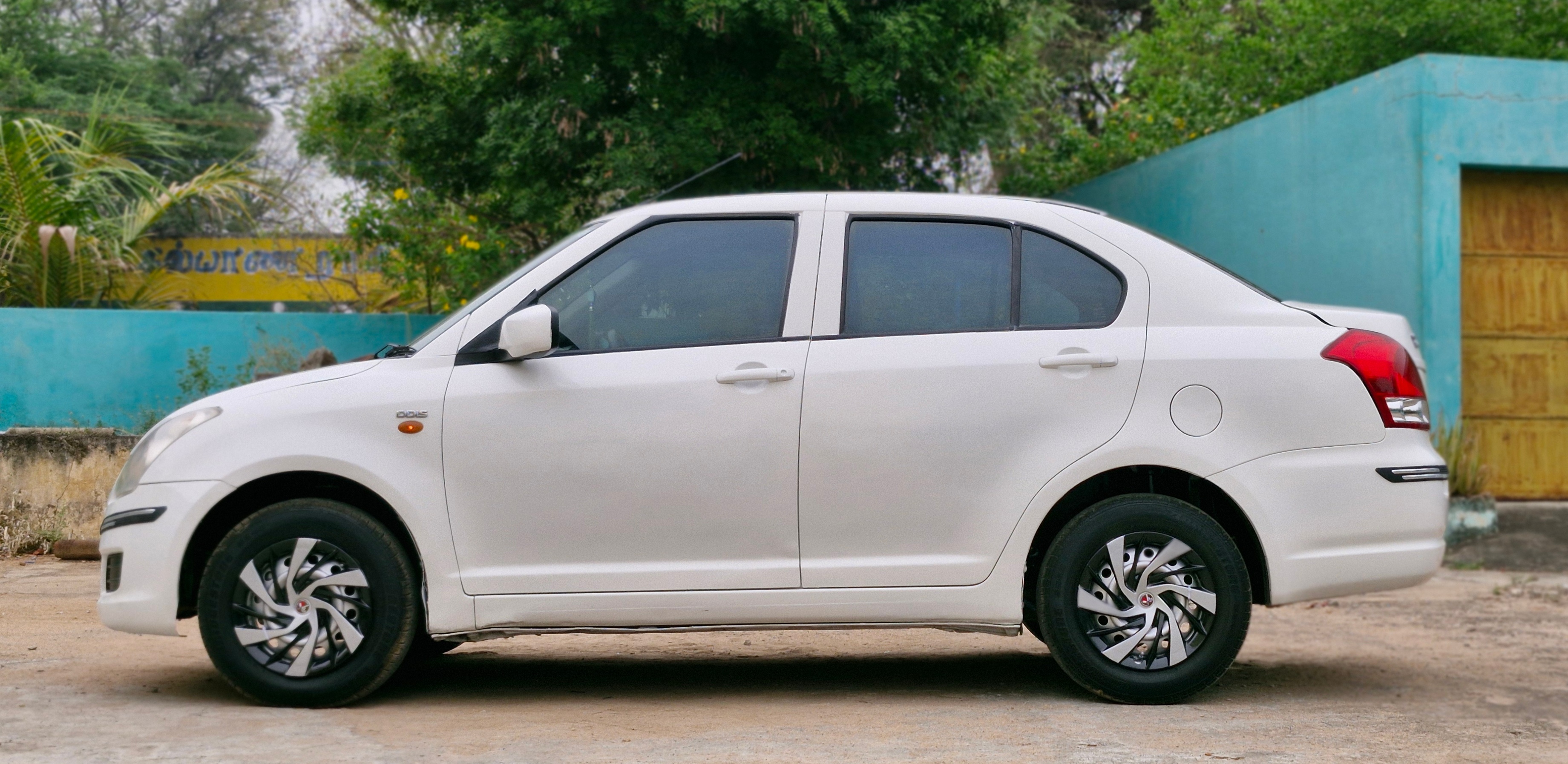 Maruti Suzuki Swift dzire