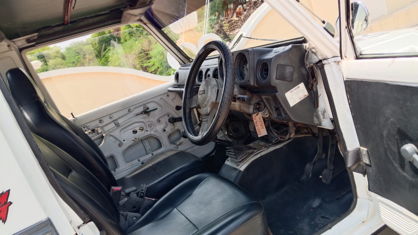 Maruti Suzuki Gypsy - Image 13