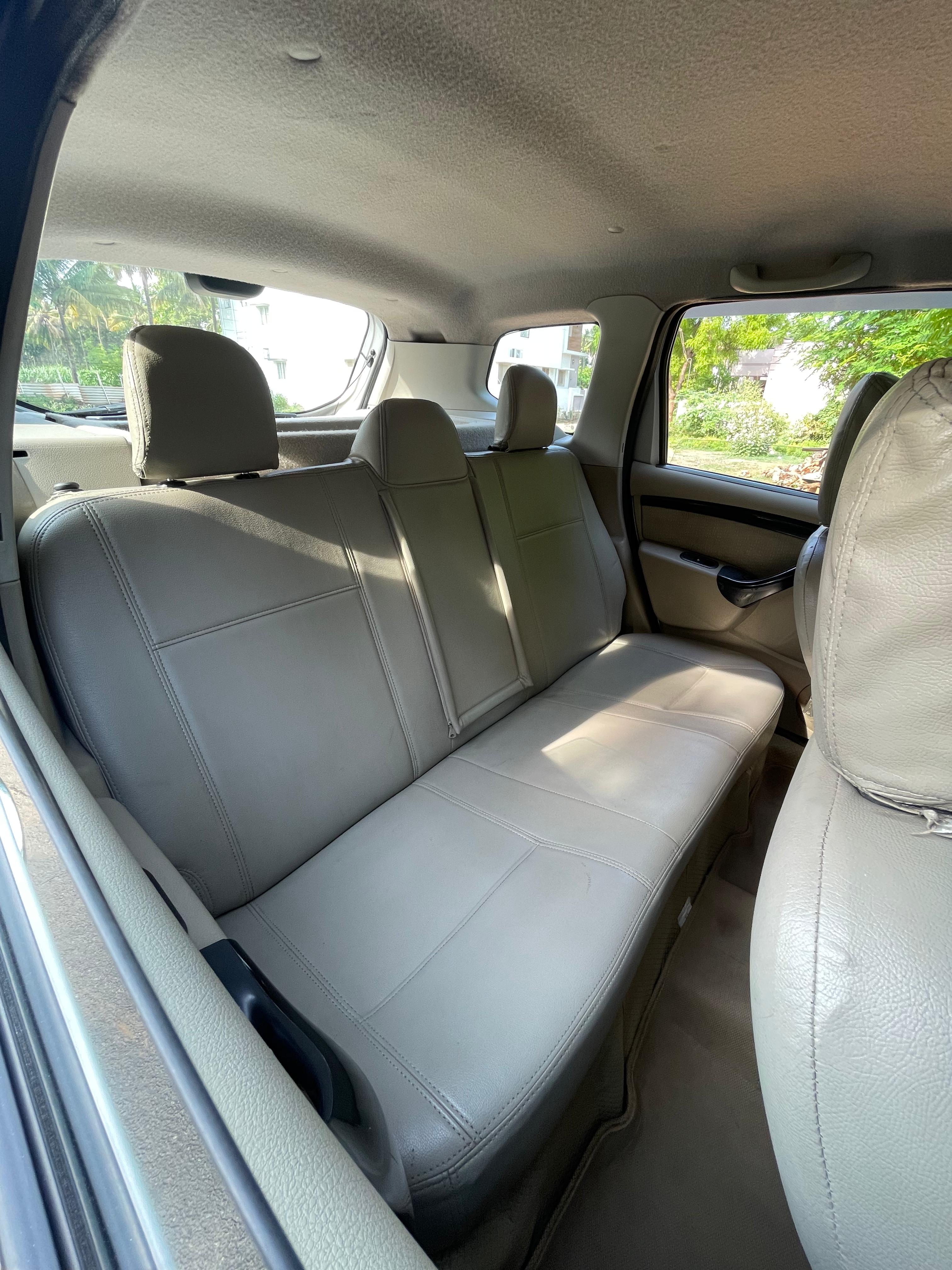 Nissan Terrano - Image 11