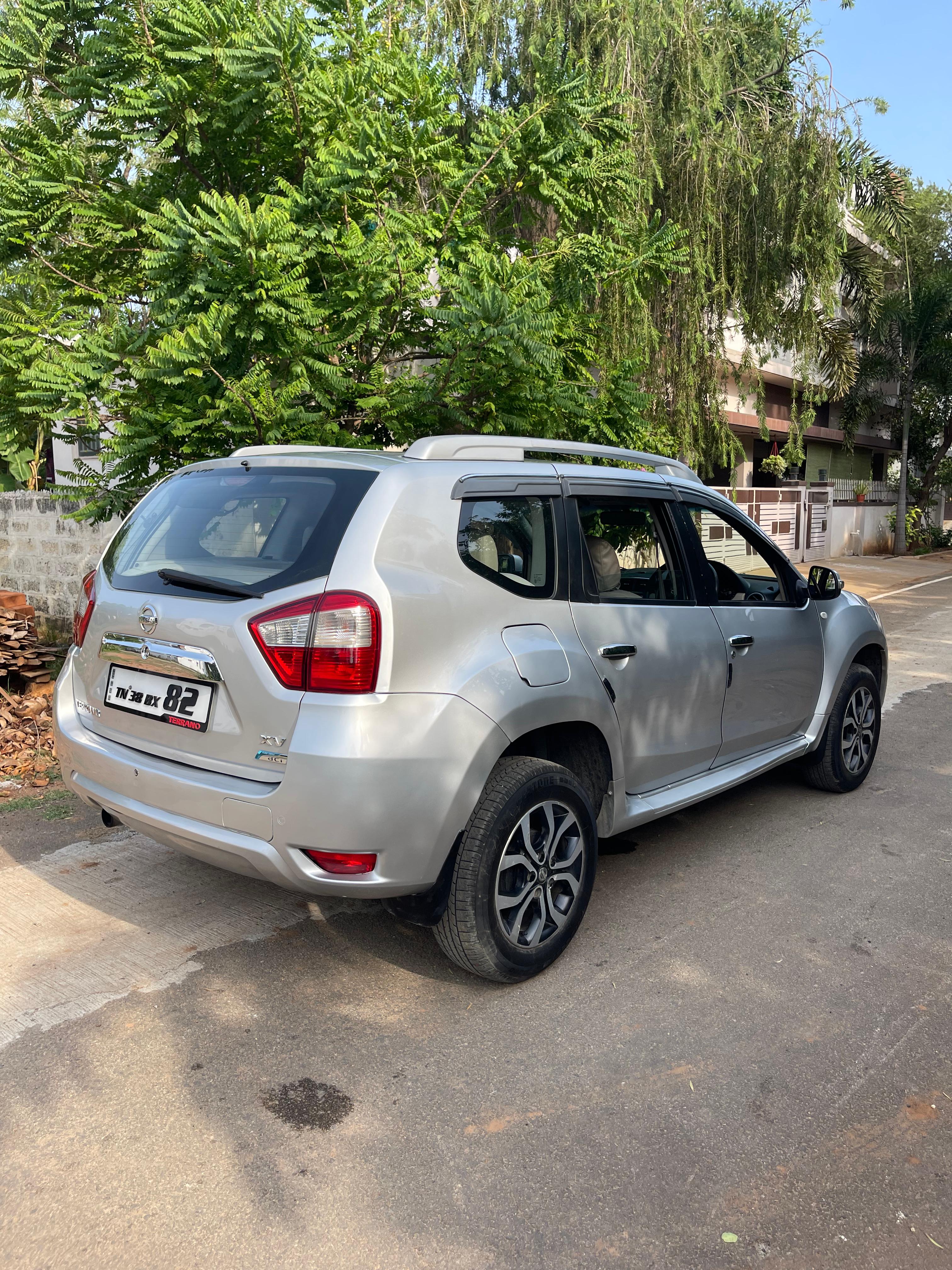 Nissan Terrano - Image 5