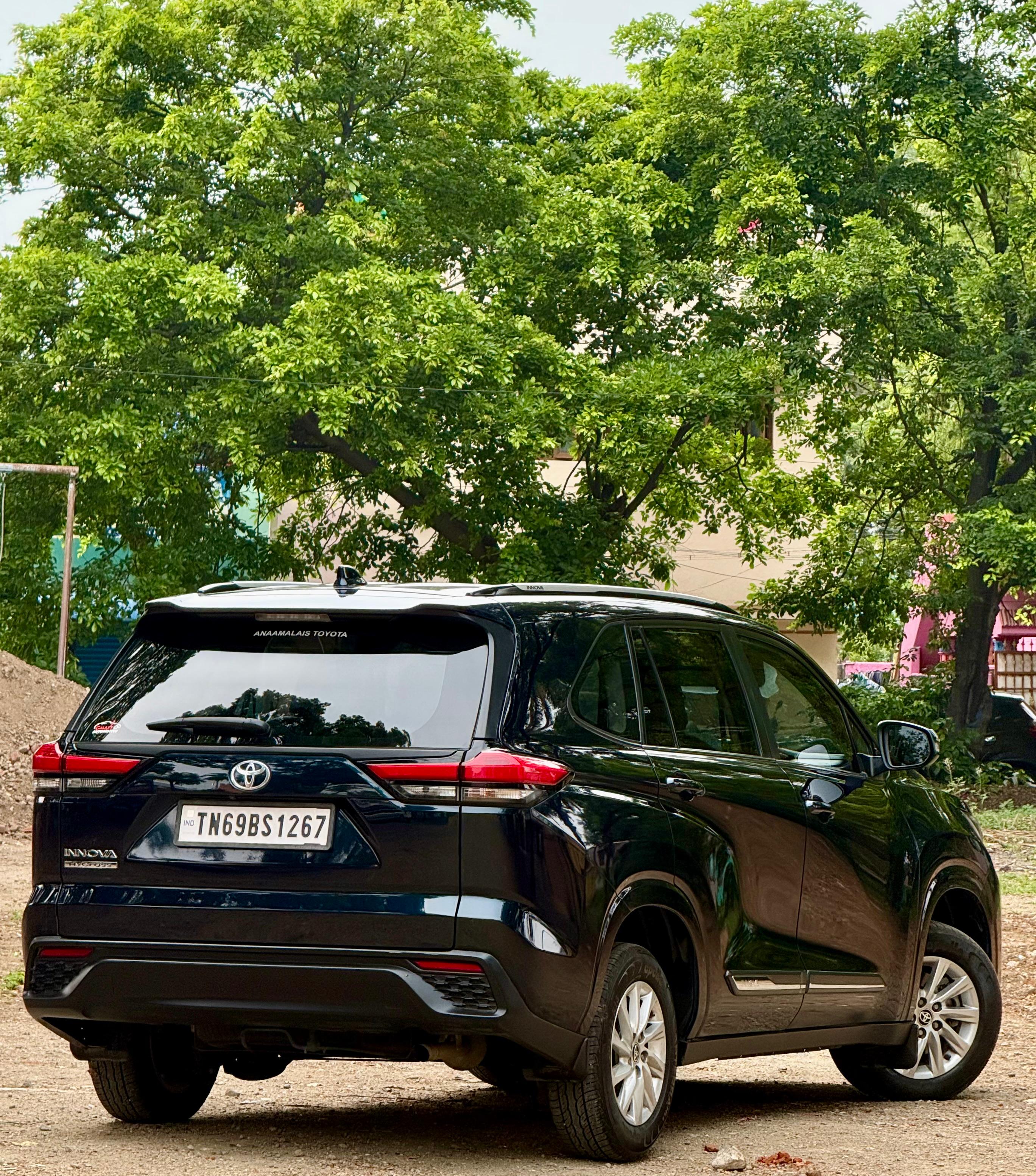 Toyota Innova Hycross - Image 10