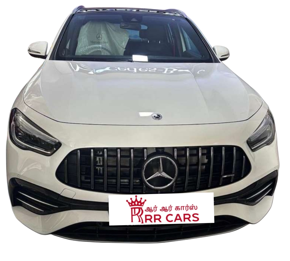 Mercedes Benz AMG GLA35