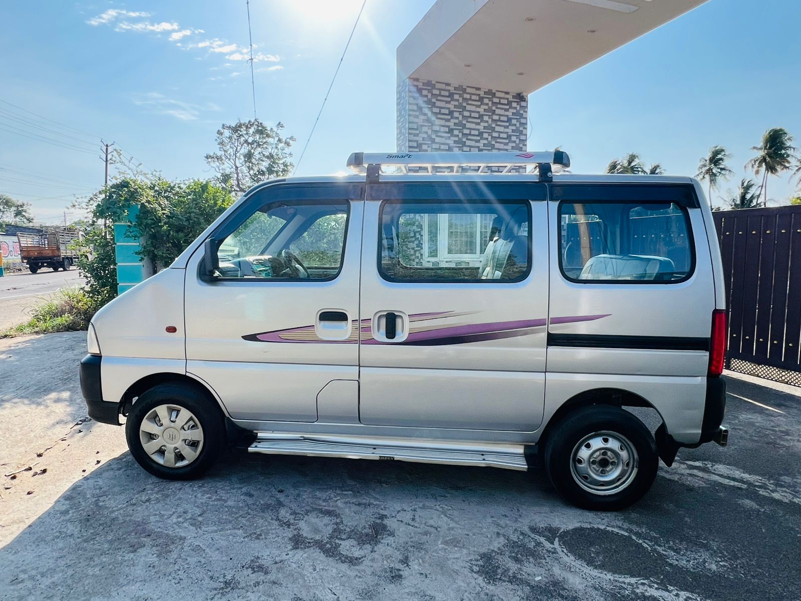 Maruti Suzuki Eeco - Image 4