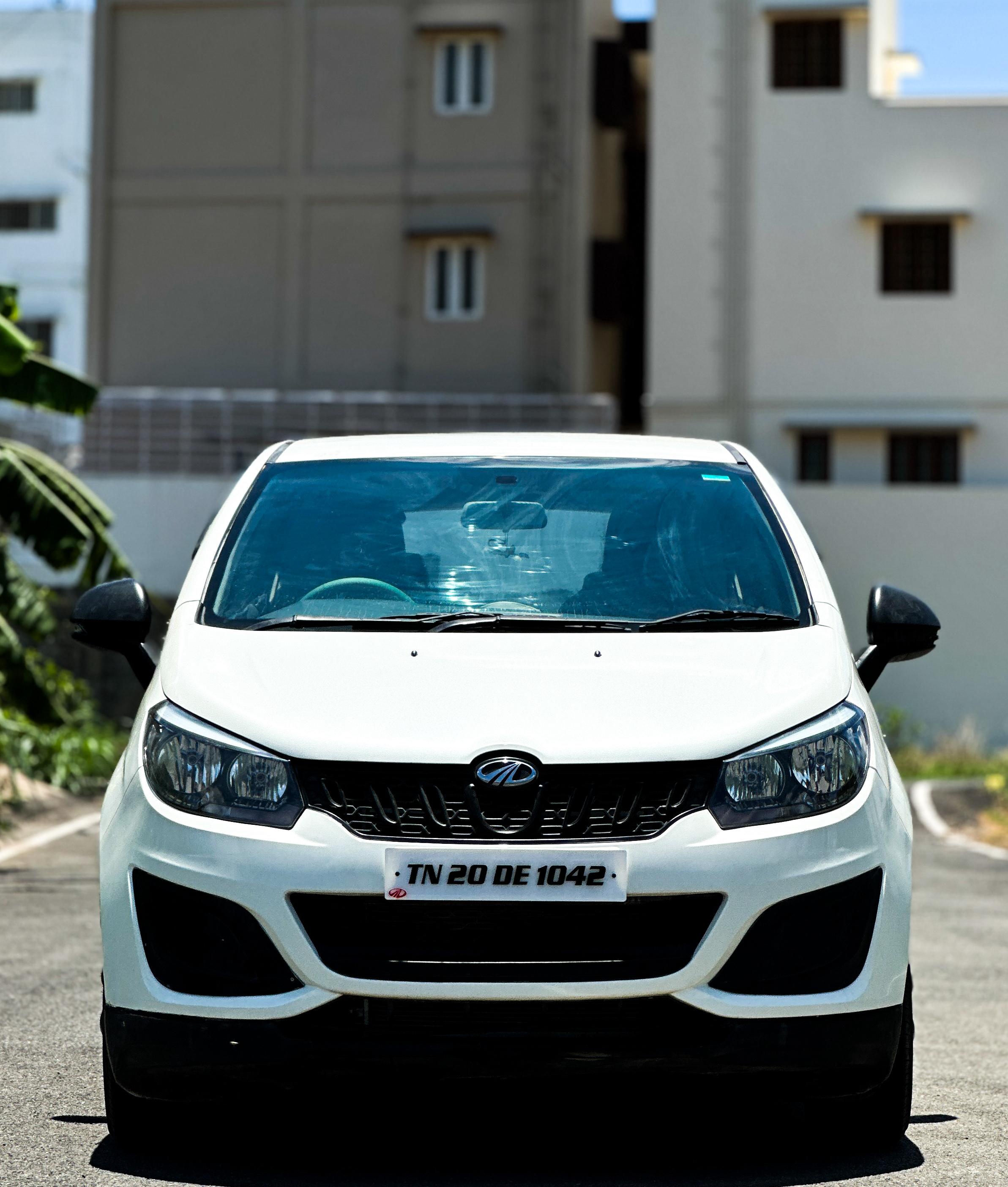 Mahindra Marazzo