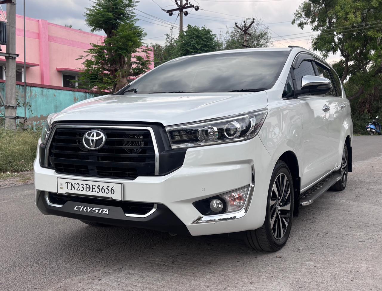 Toyota Innova Crysta - Image 3