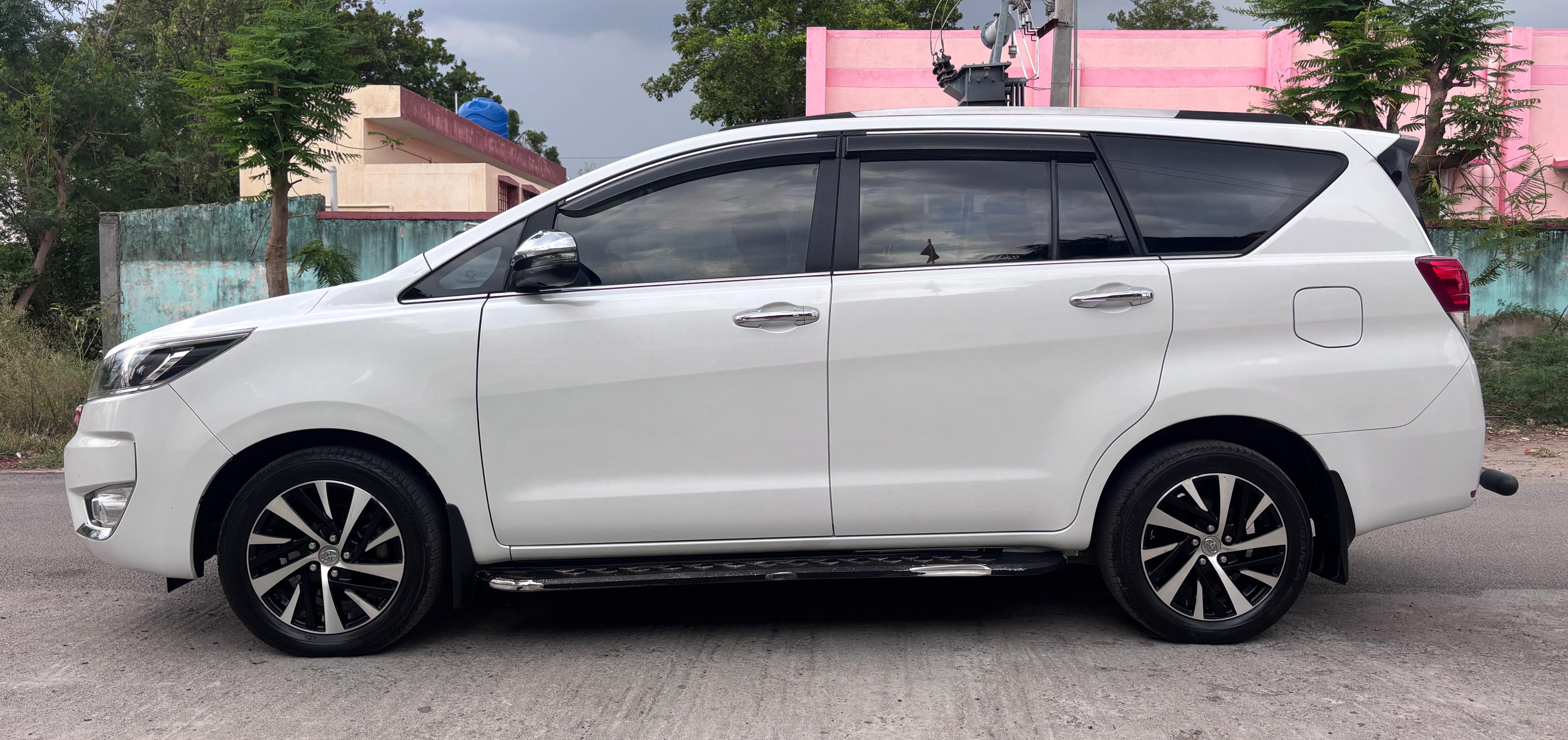 Toyota Innova Crysta - Image 9