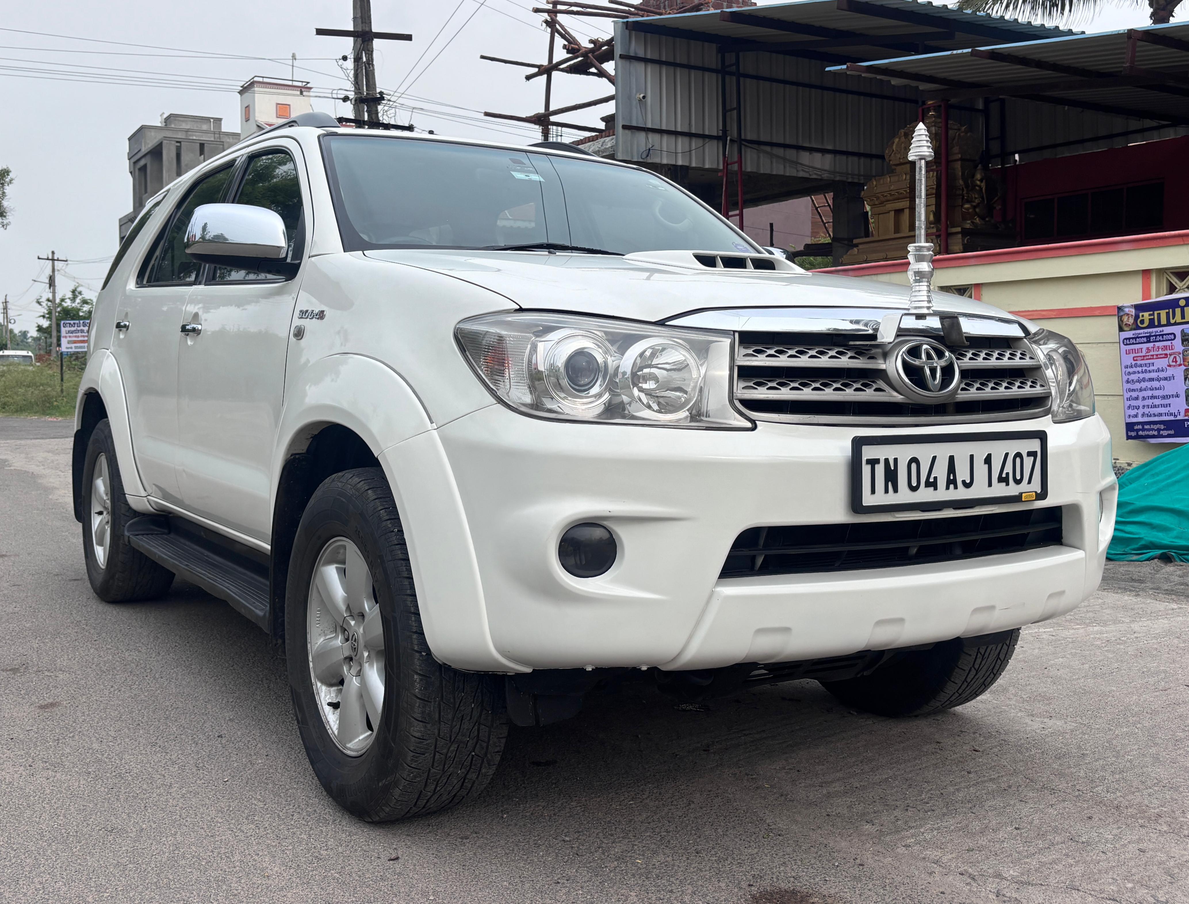 Toyota Fortuner - Image 2