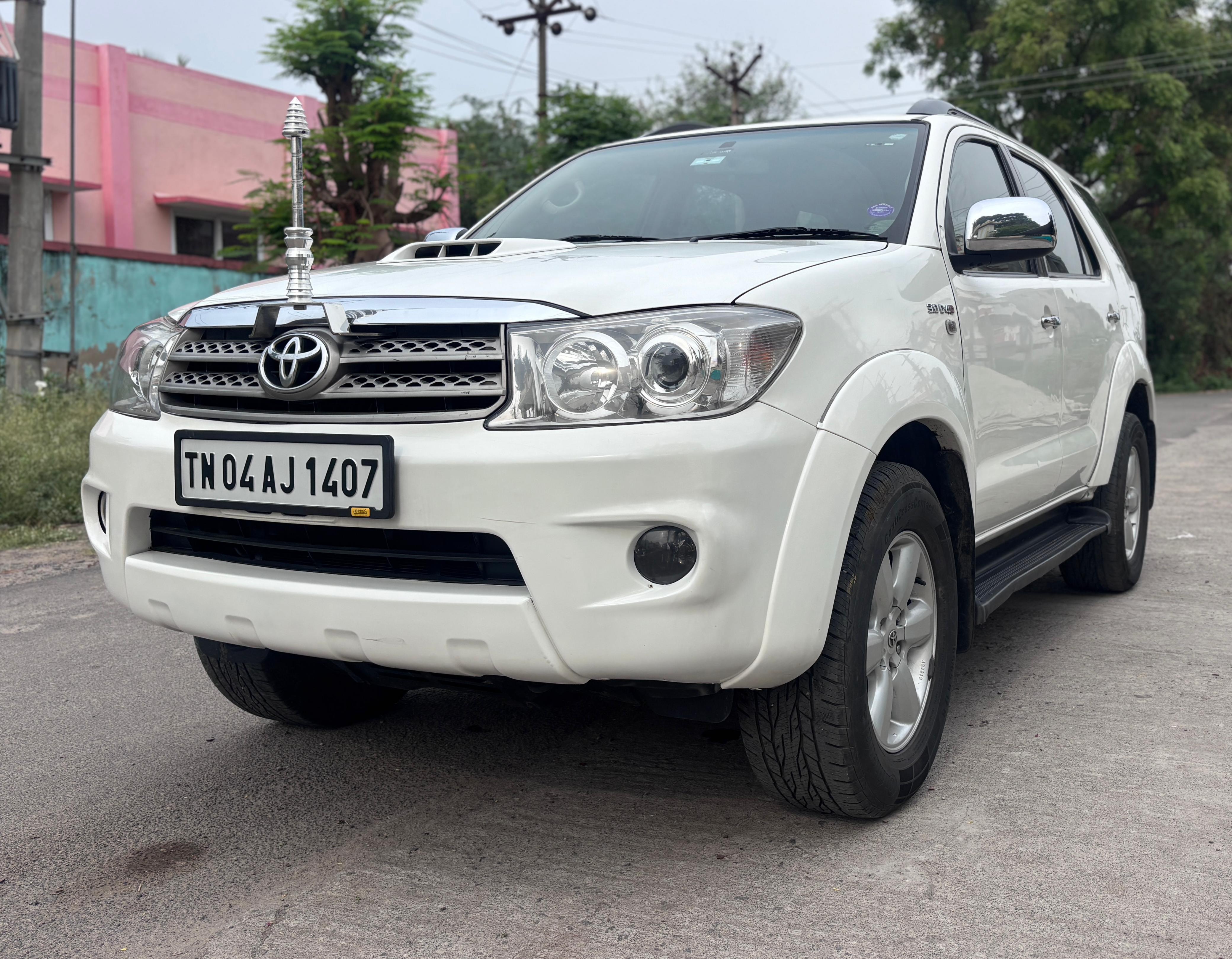 Toyota Fortuner - Image 3