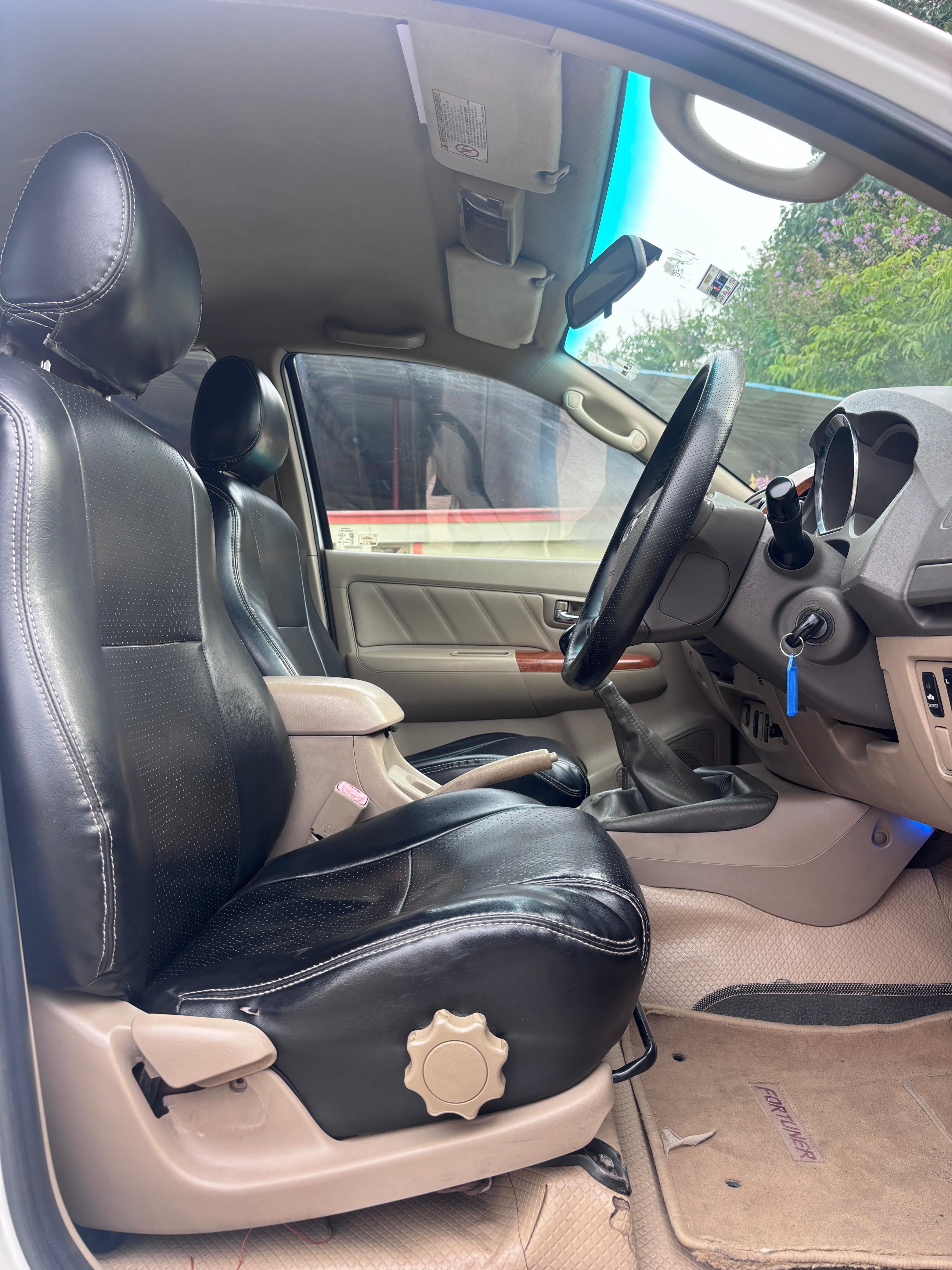 Toyota Fortuner - Image 5
