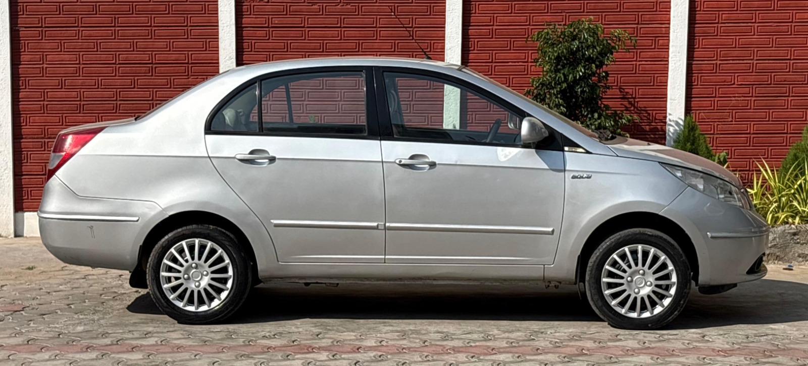 Tata indigo manza - Image 4