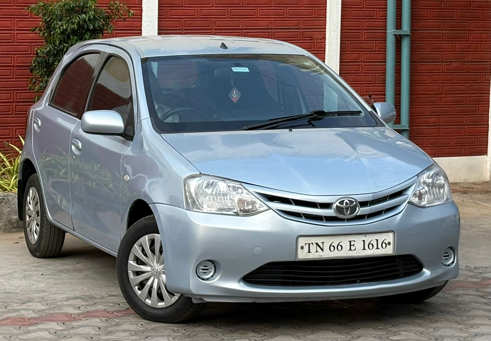 Toyota Etios Liva - Image 6