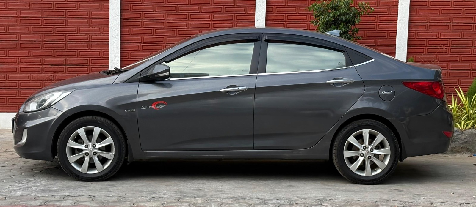 Hyundai Verna - Image 1