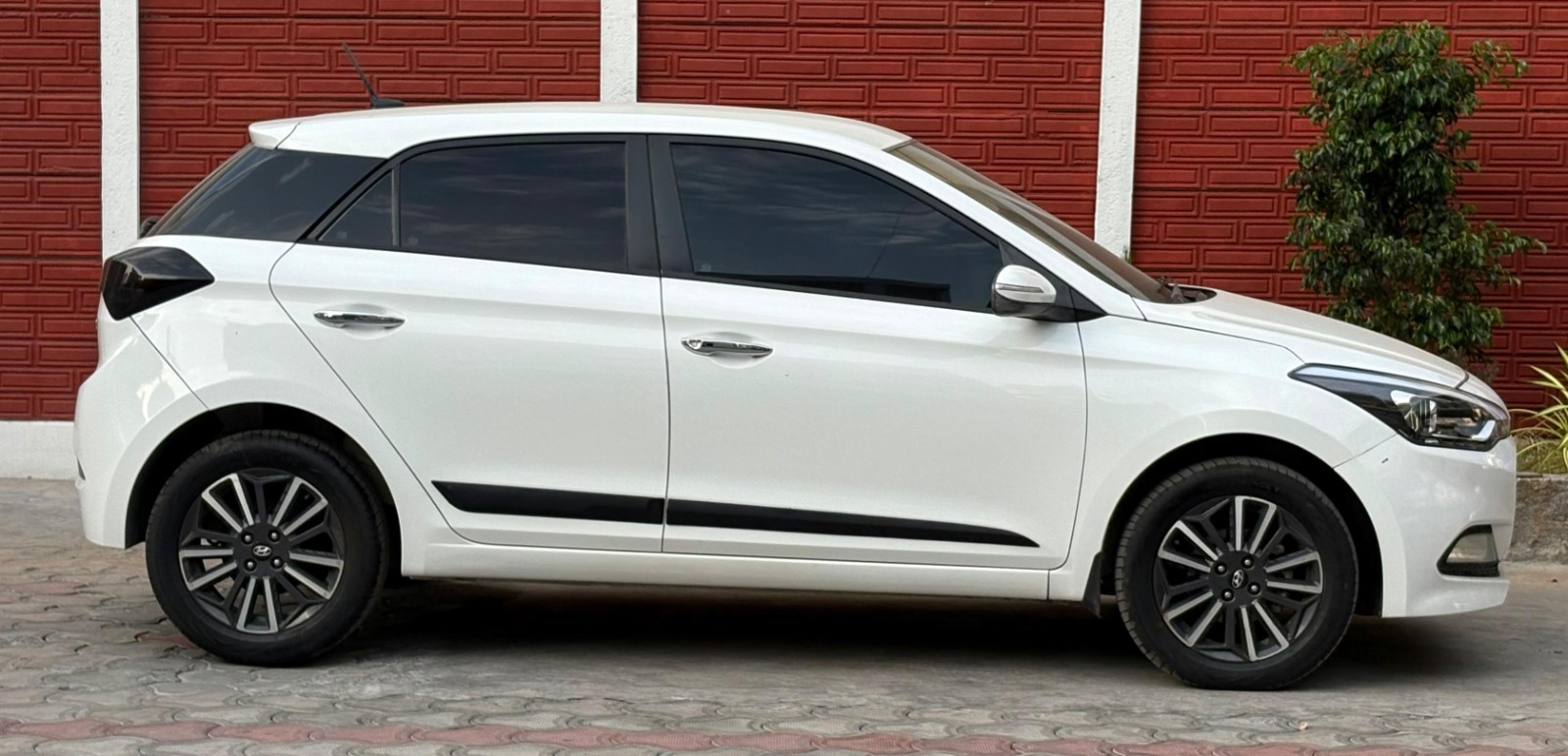 Hyundai i20 - Image 5