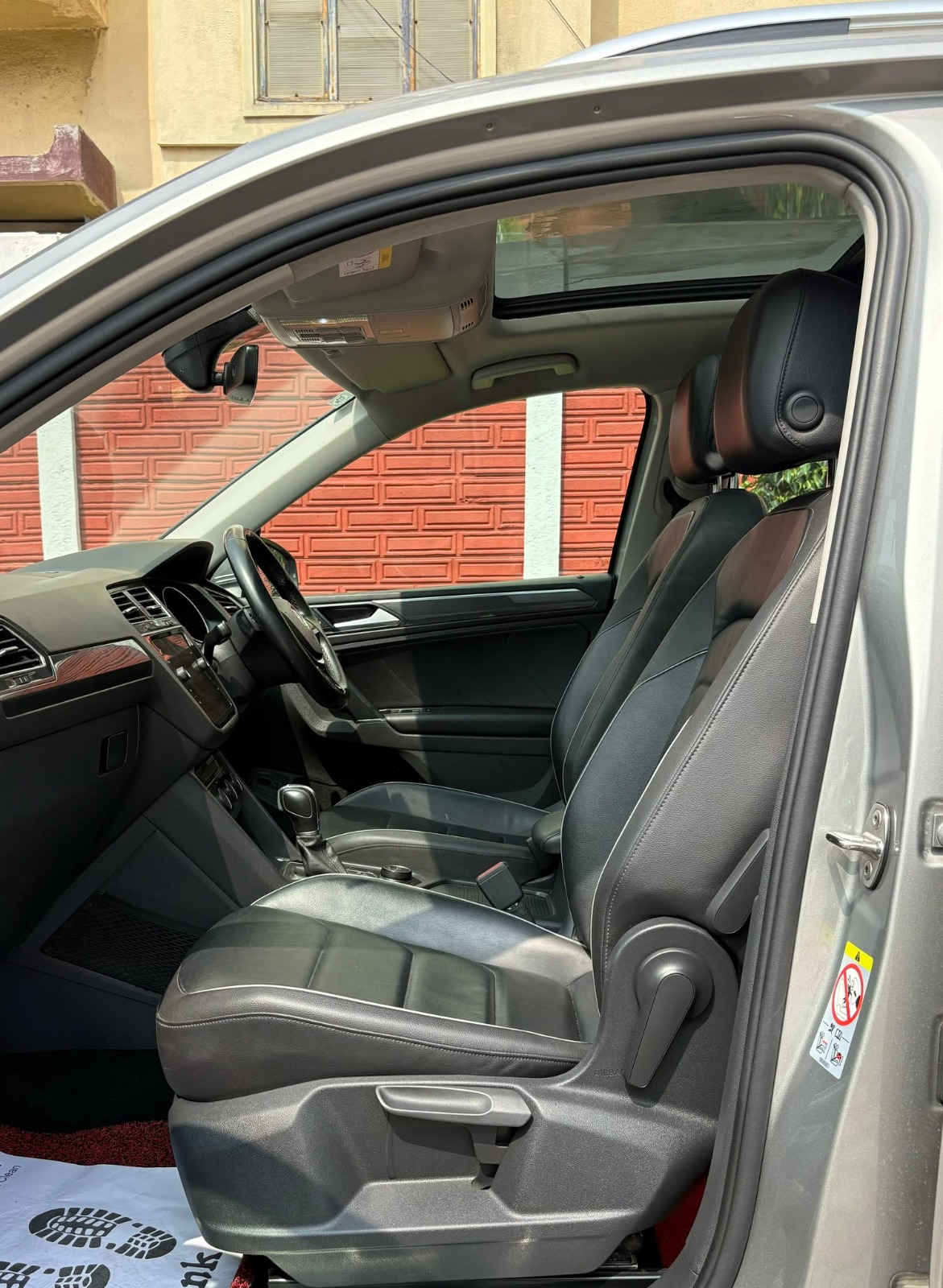Volkswagen Tiguan - Image 1