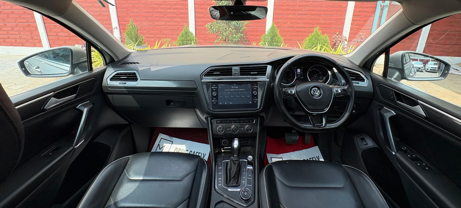 Volkswagen Tiguan - Image 7