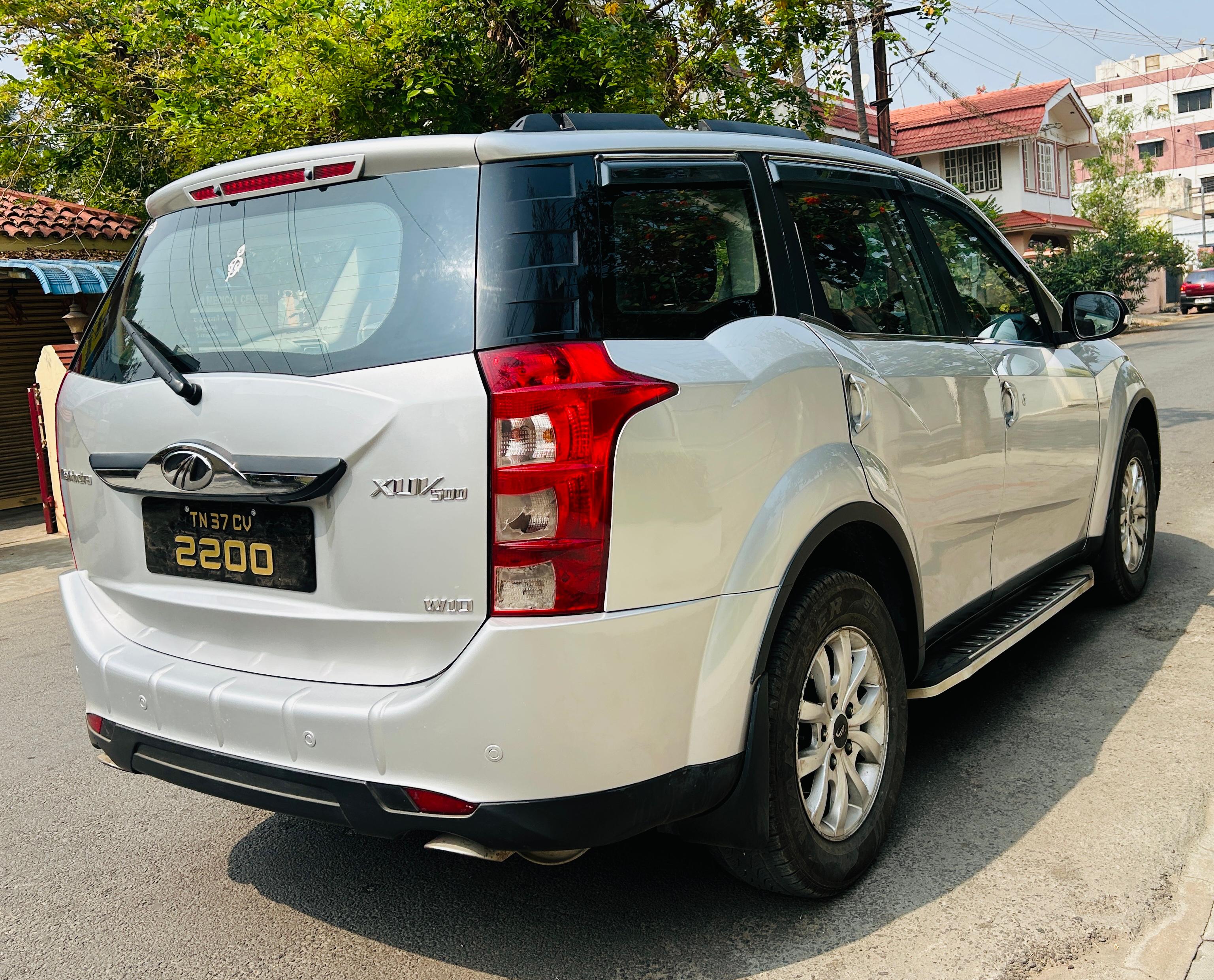 Mahindra XUV500 - Image 3
