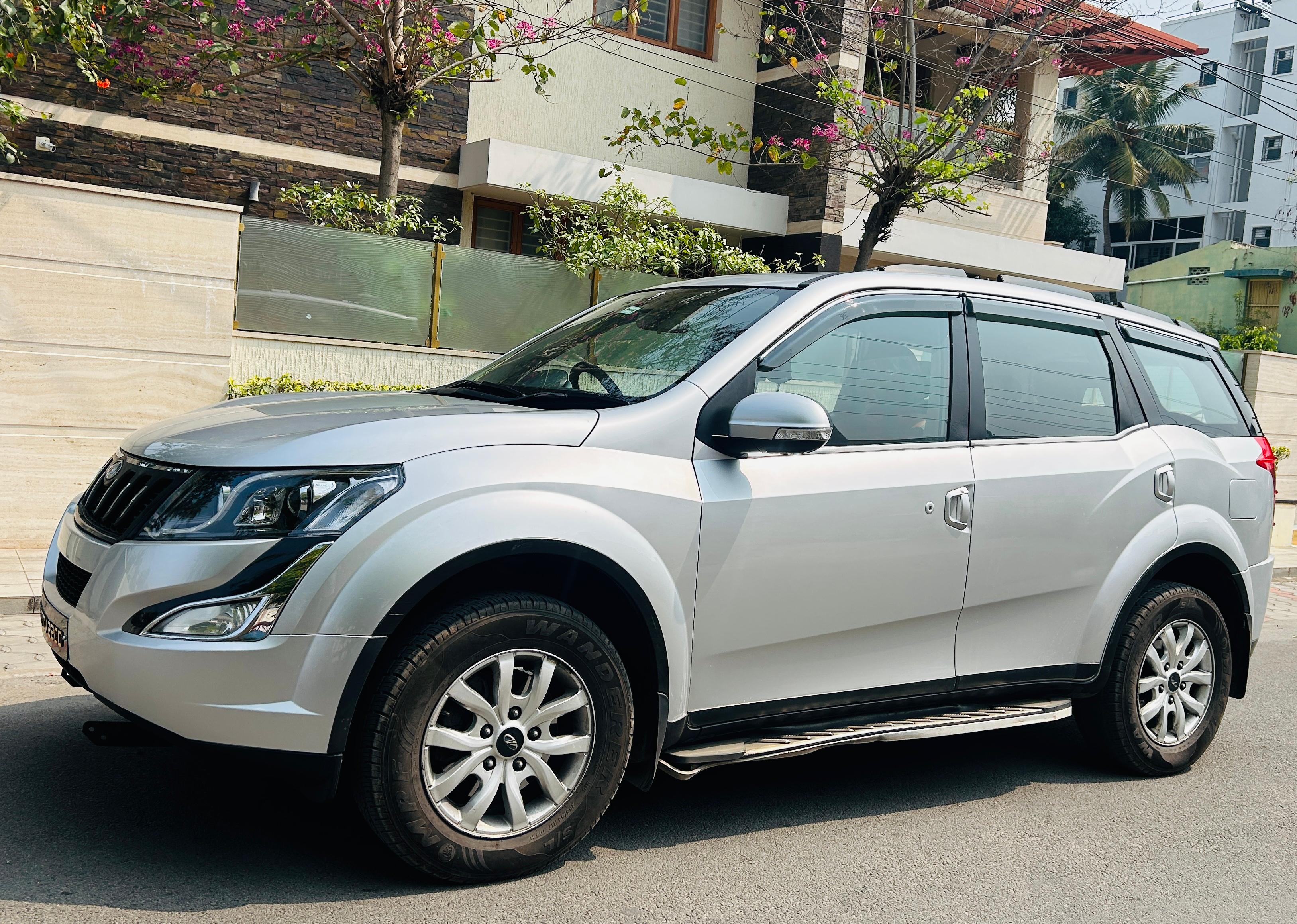 Mahindra XUV500 - Image 2
