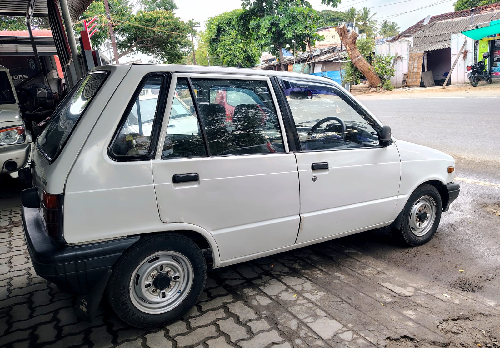 Maruti Suzuki 800 - Image 5