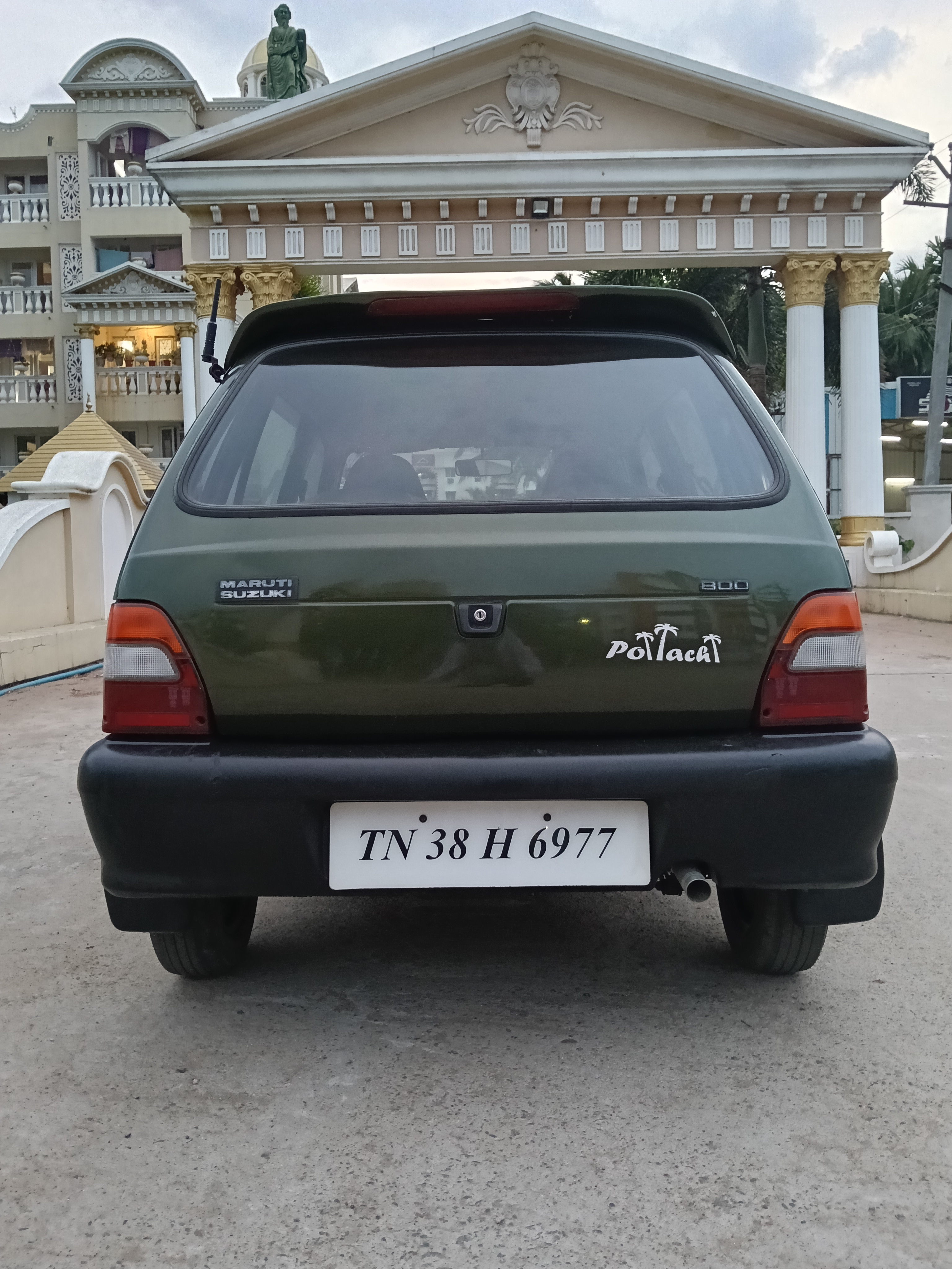 Maruti Suzuki 800 - Image 2