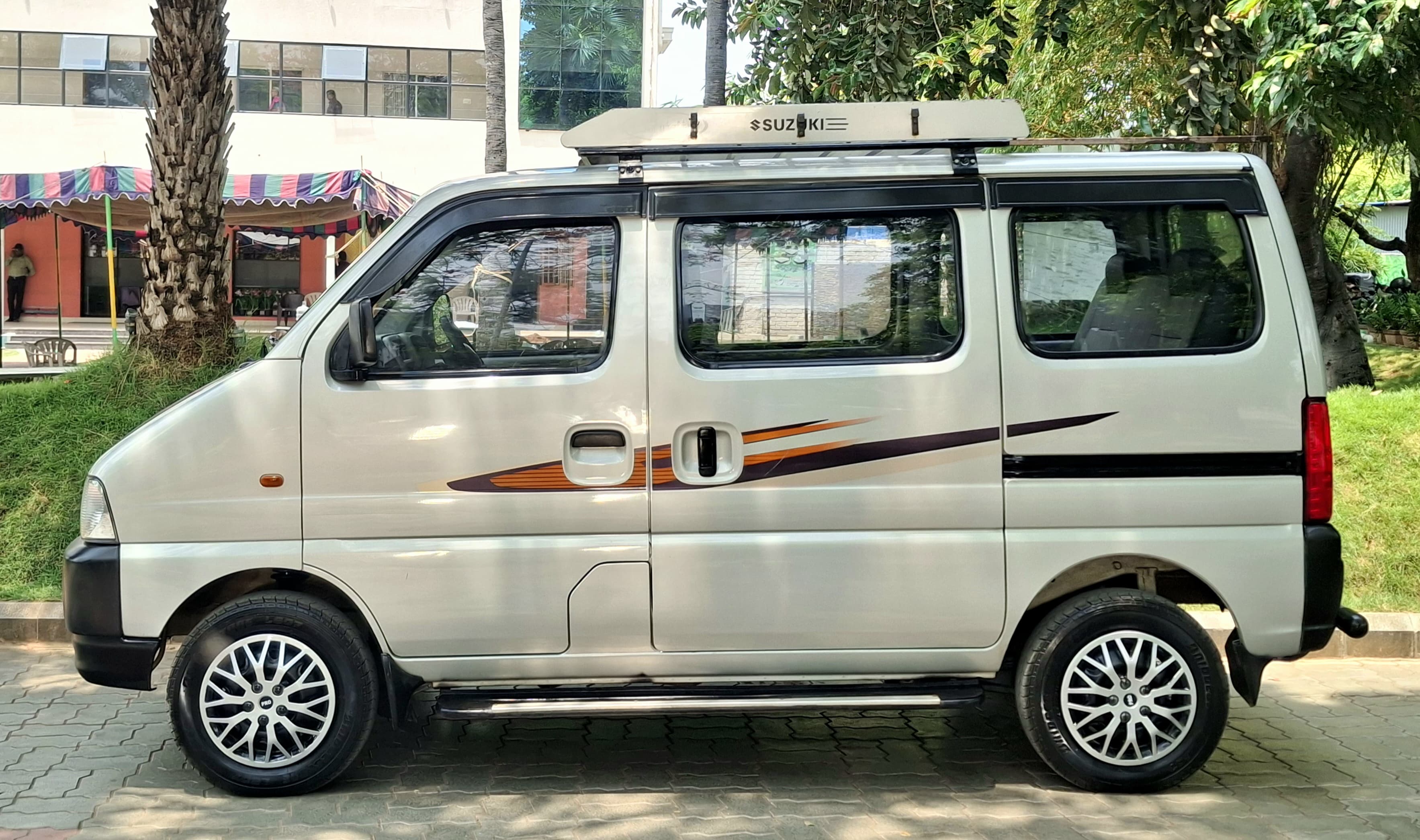 Maruti Suzuki Eeco - Image 4