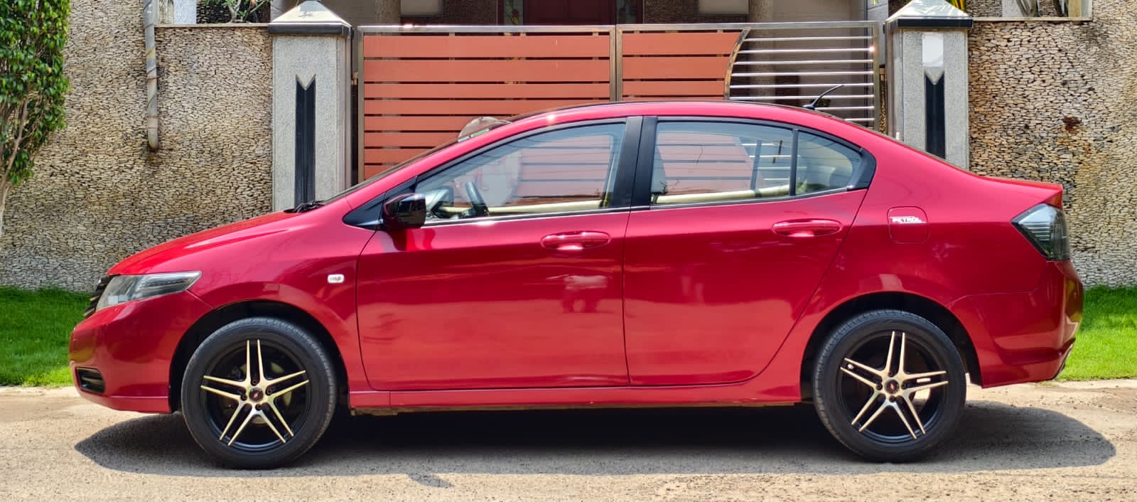 Honda City - Image 2