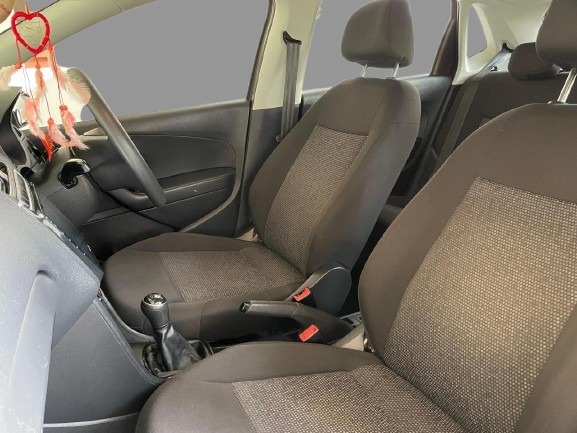 Volkswagen Polo - Image 7