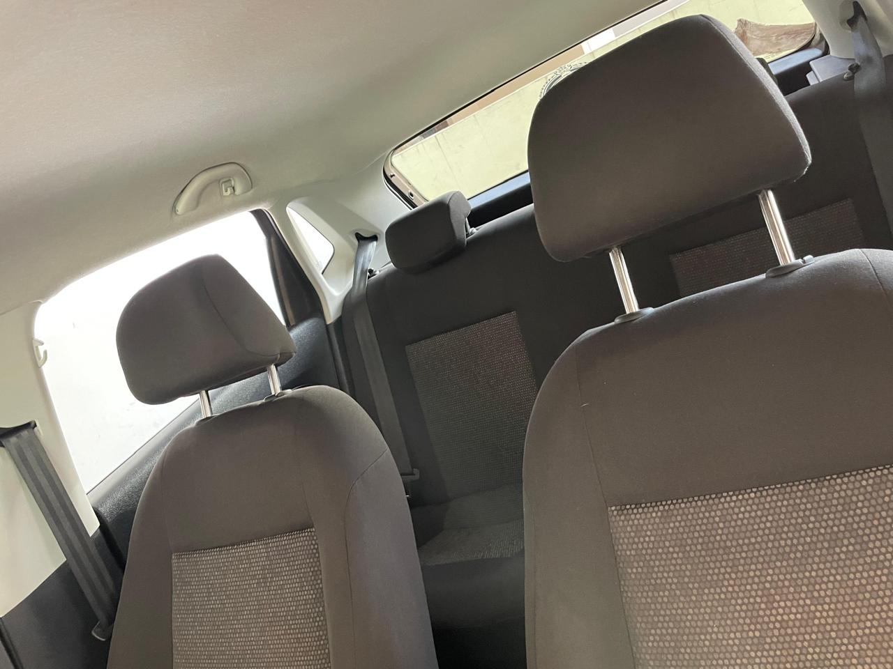 Volkswagen Polo - Image 8