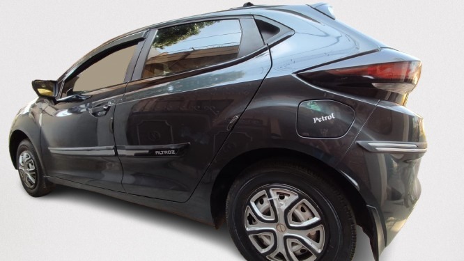 Tata Altroz - Image 6