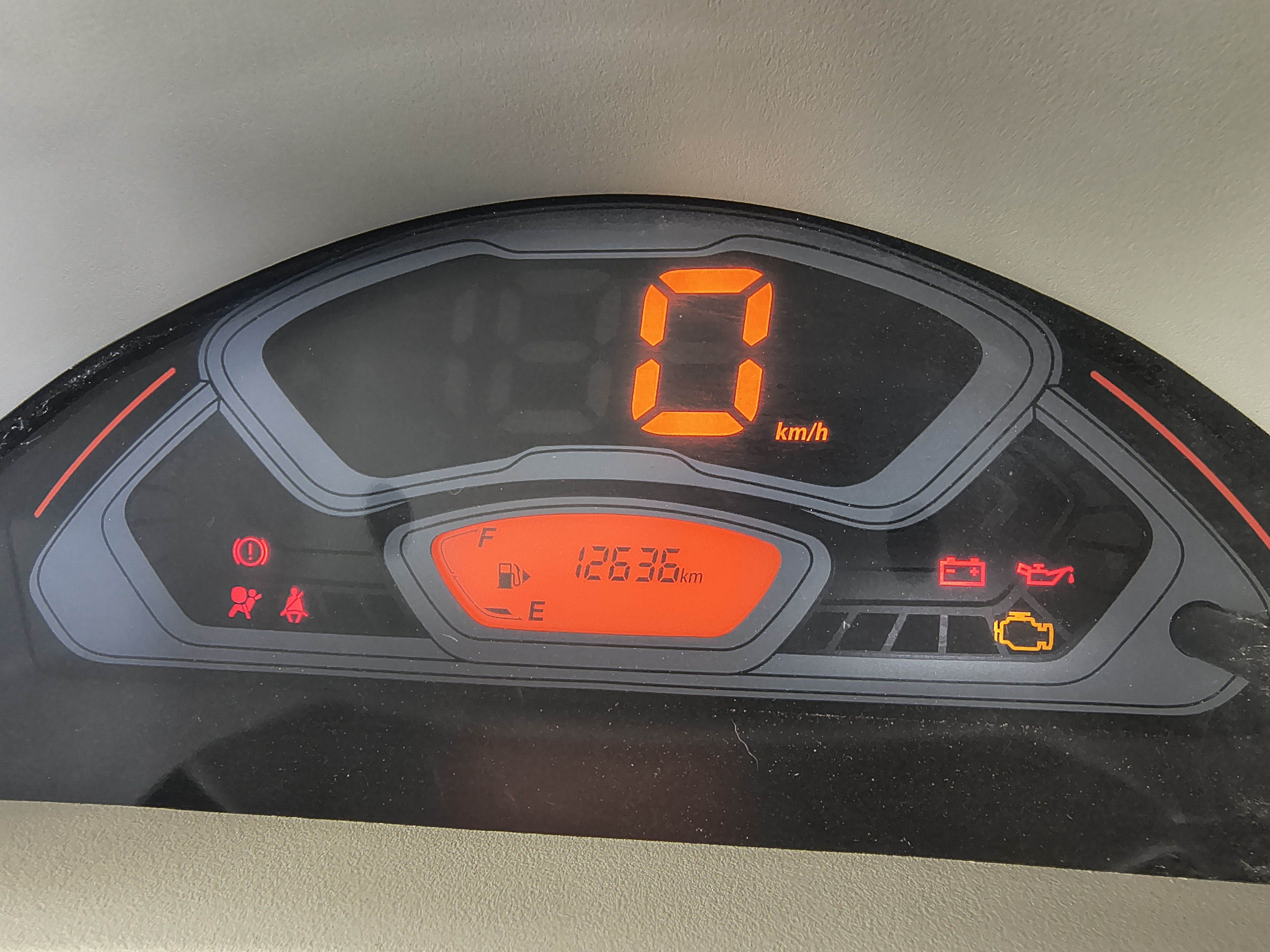 Maruti Suzuki Eeco - Image 7