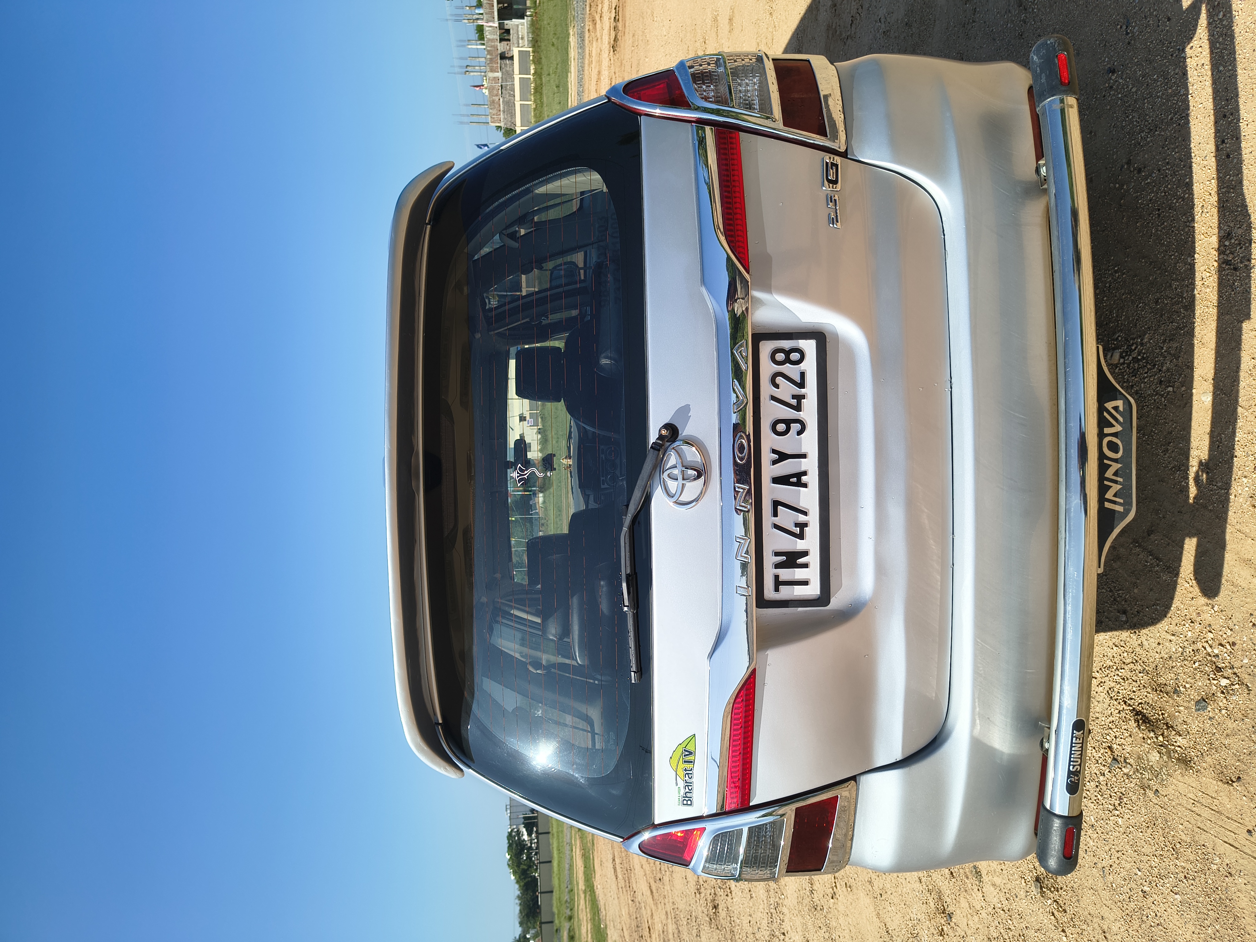 Toyota Innova - Image 6