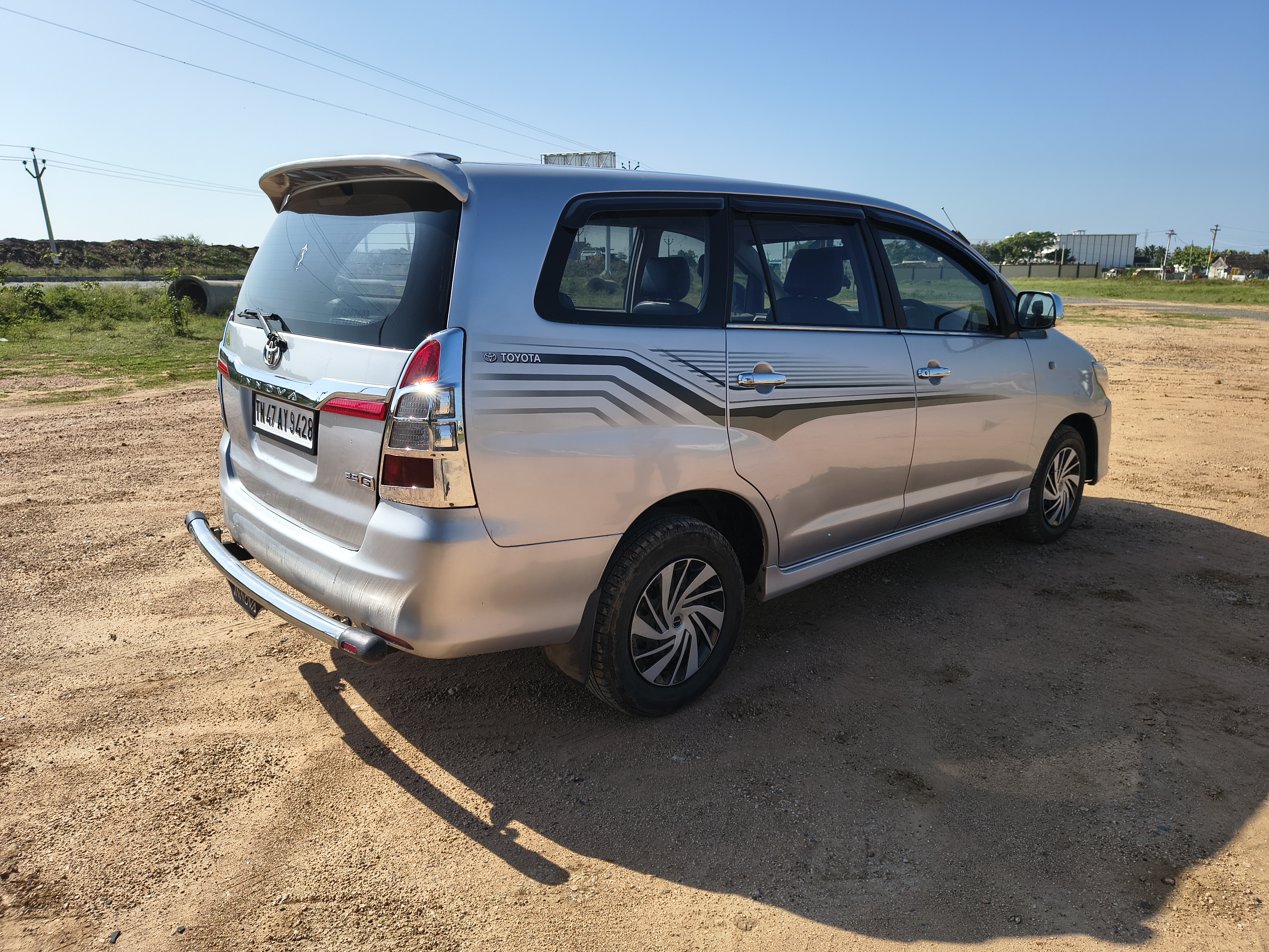 Toyota Innova - Image 4