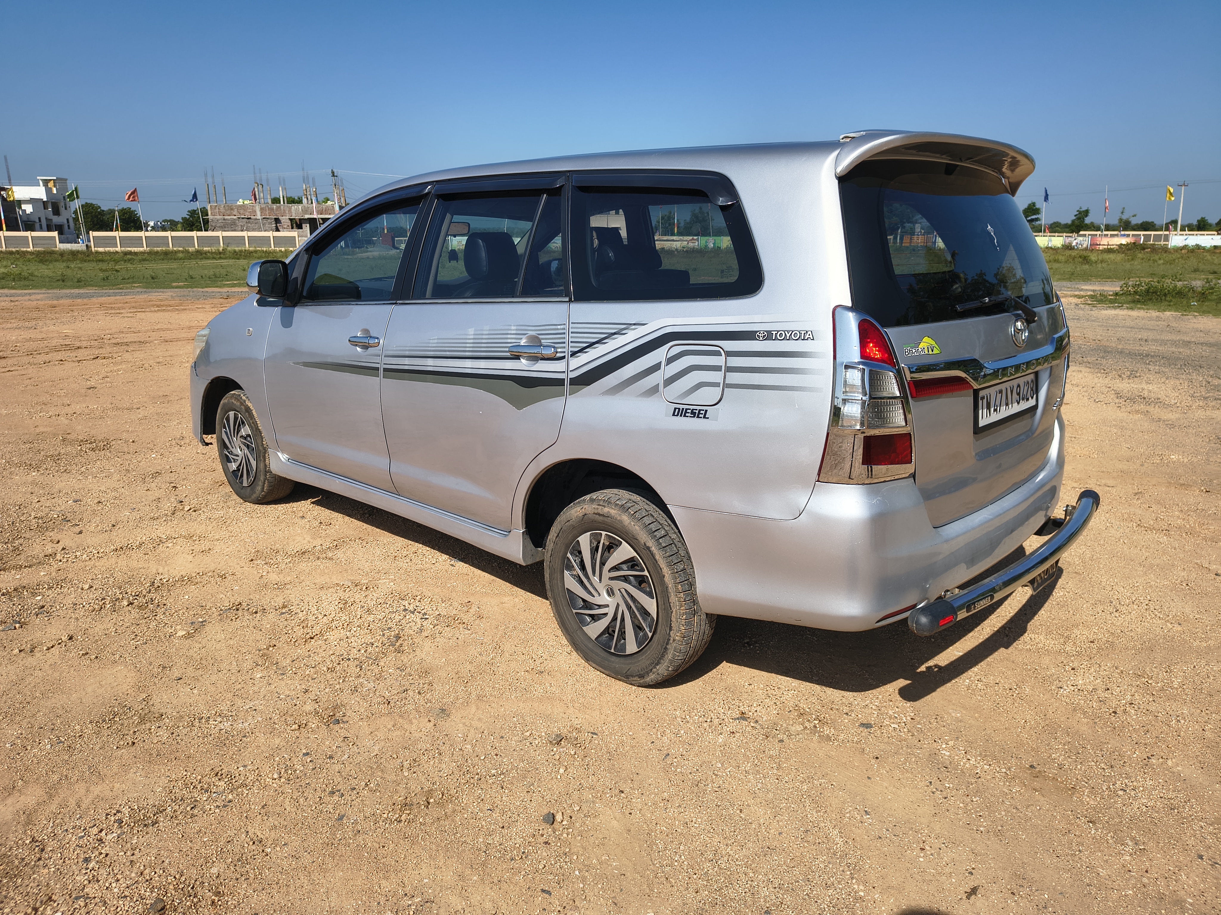 Toyota Innova - Image 5