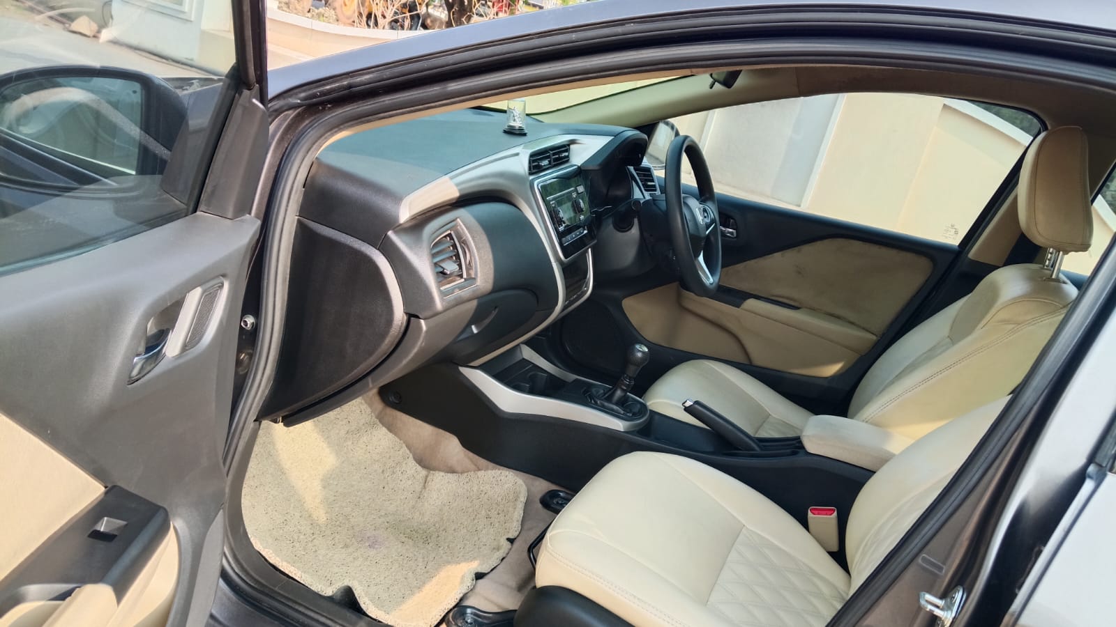 Honda City - Image 8