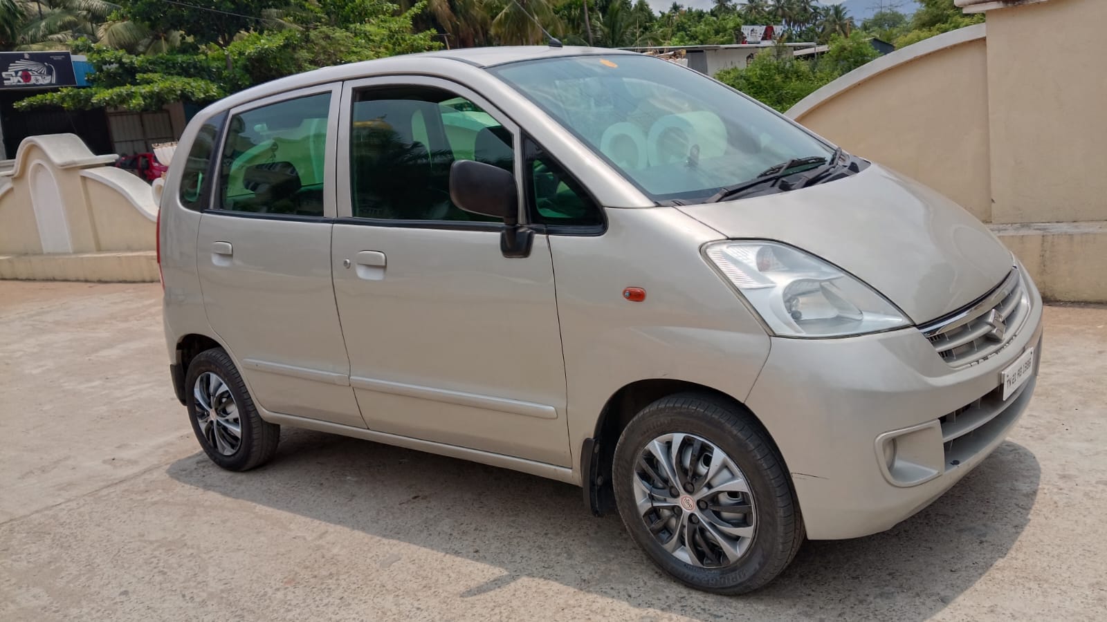 Maruti Suzuki Estilo - Image 3