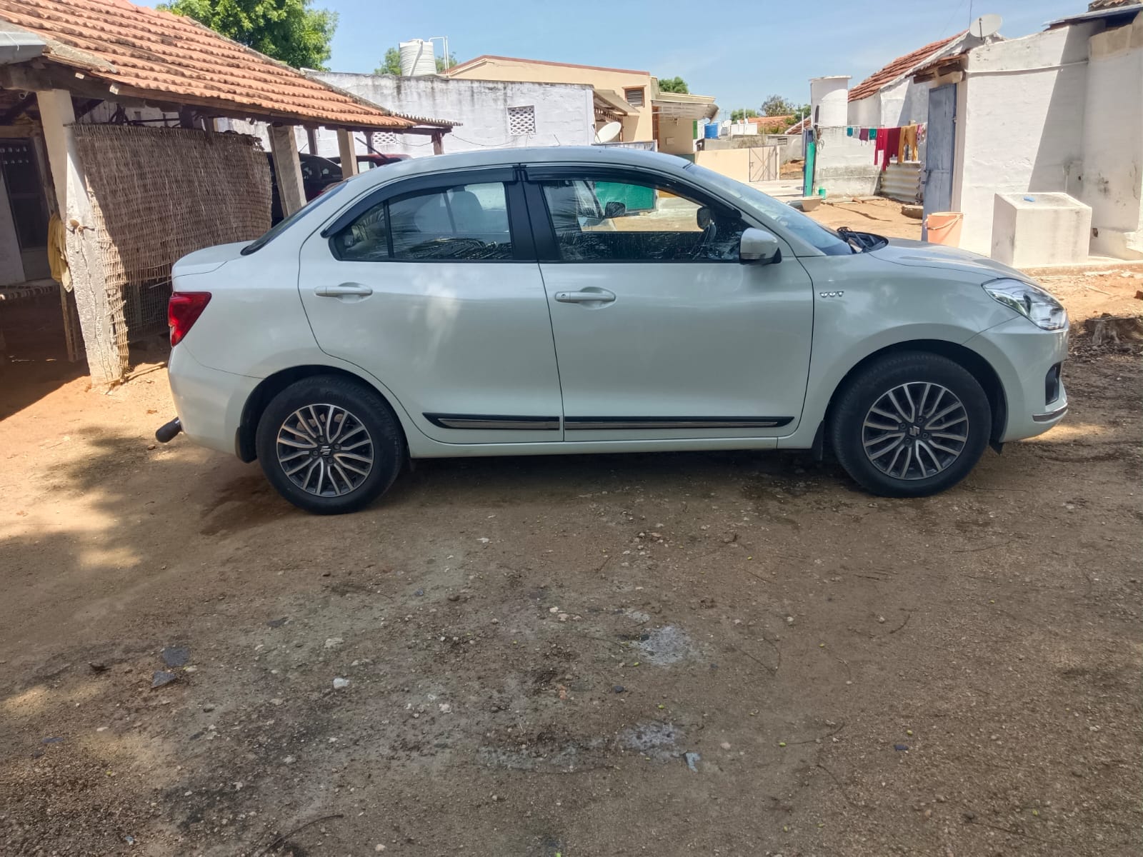 Maruti Suzuki Swift dzire