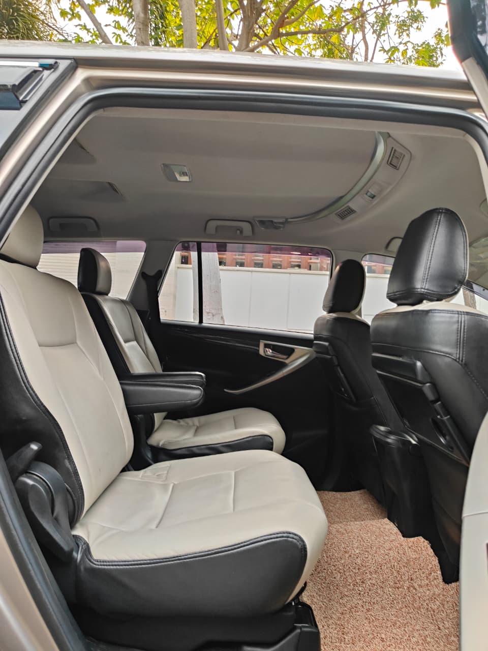 Toyota Innova Crysta - Image 4