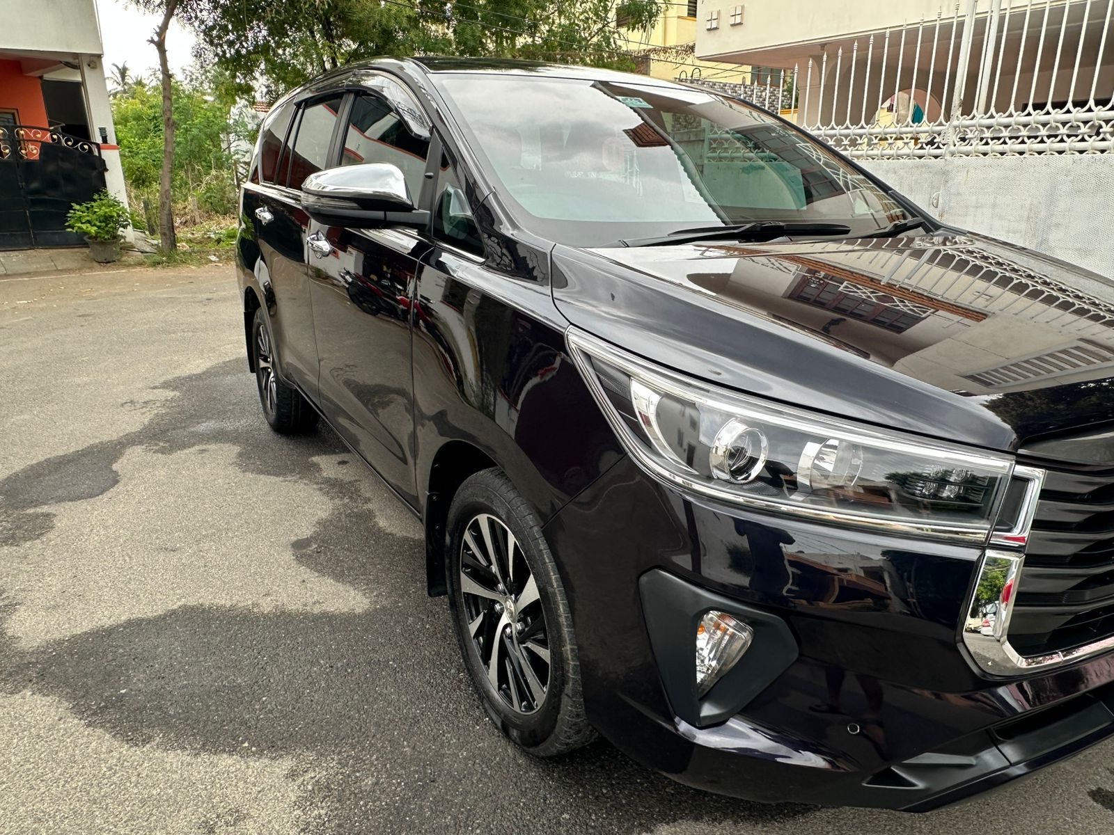 Toyota Innova Crysta - Image 4