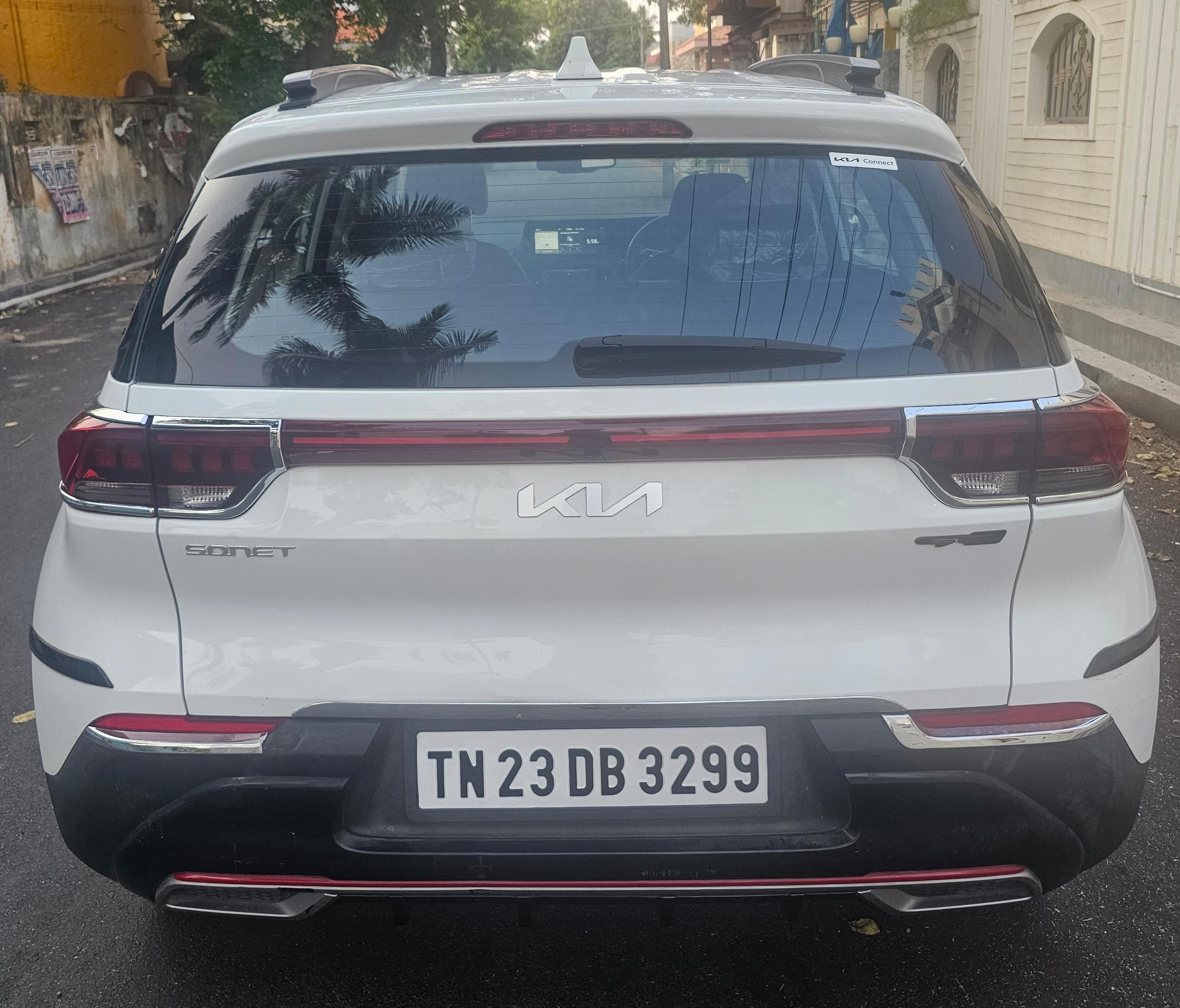 Kia Sonet - Image 4