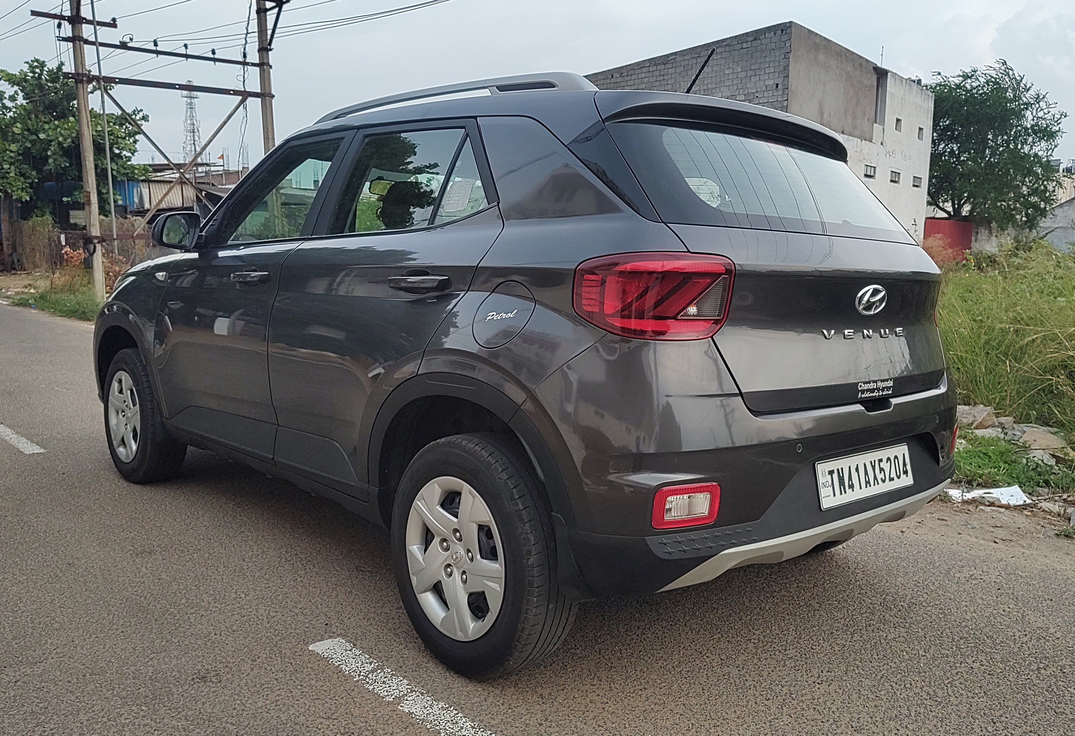 Hyundai Venue - Image 2