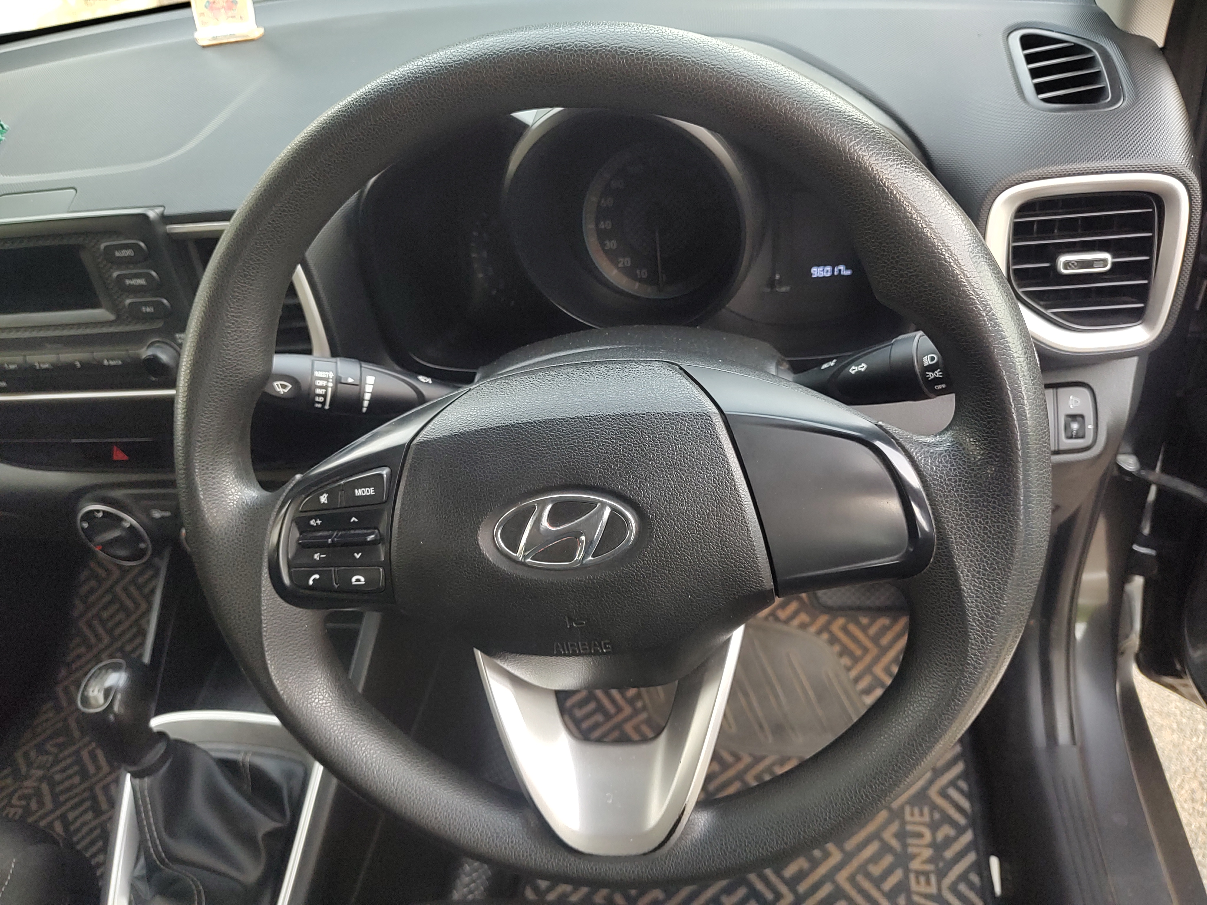 Hyundai Venue - Image 9