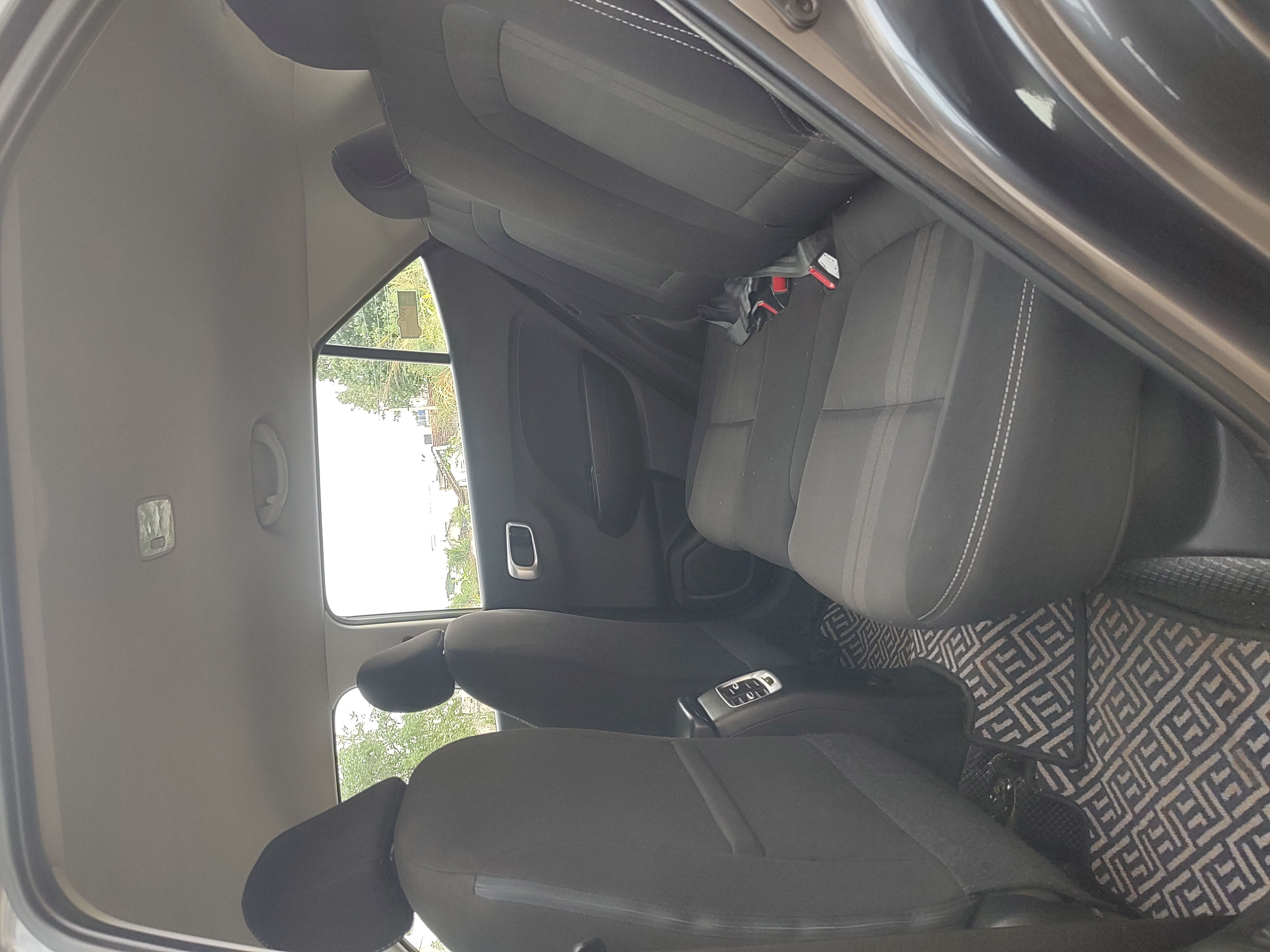 Hyundai Venue - Image 6