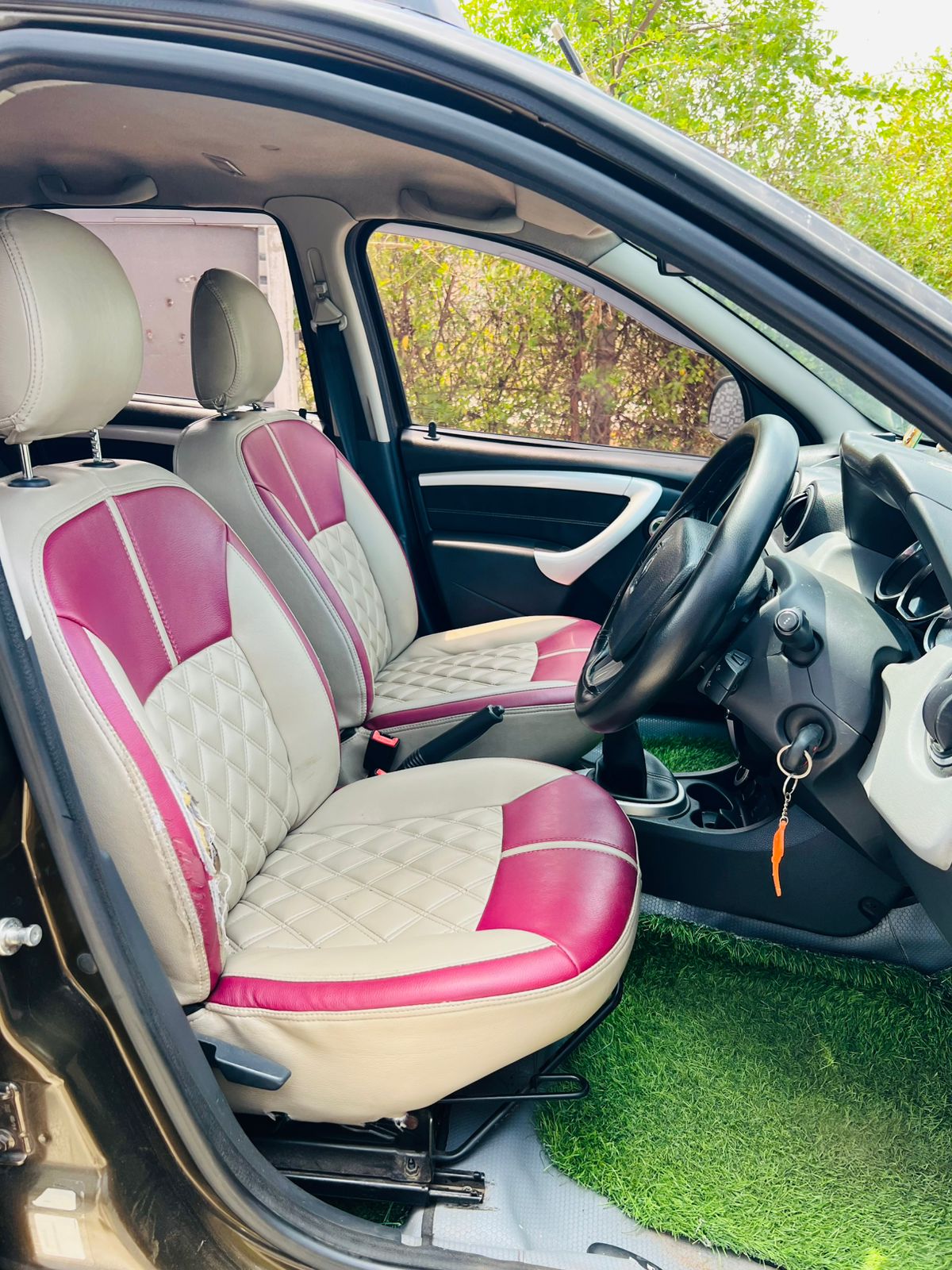 Renault Duster - Image 9