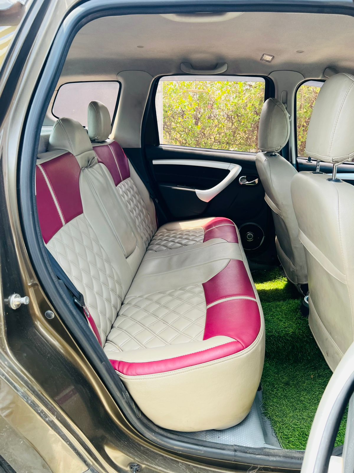 Renault Duster - Image 8
