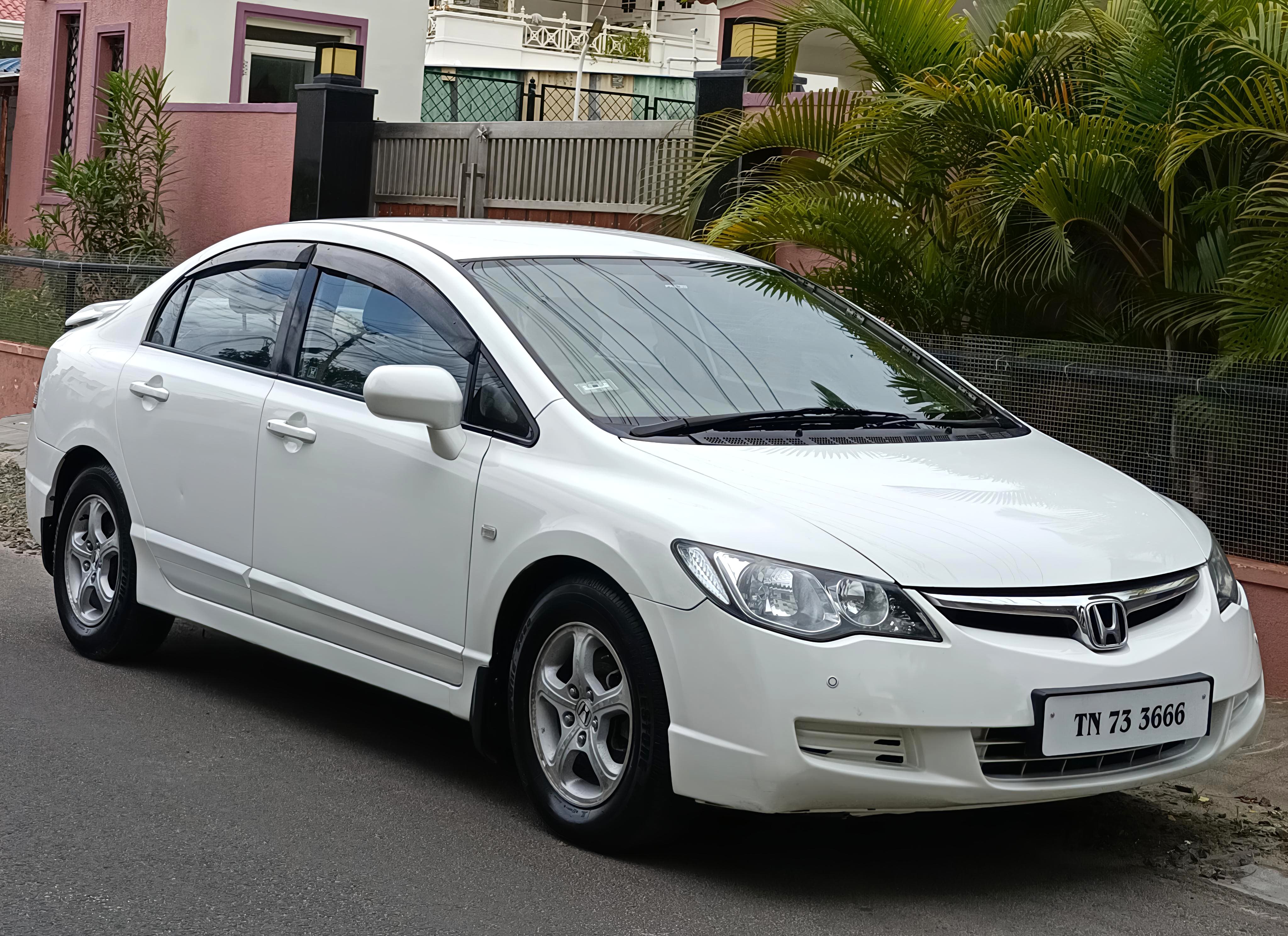 Honda Civic - Image 4