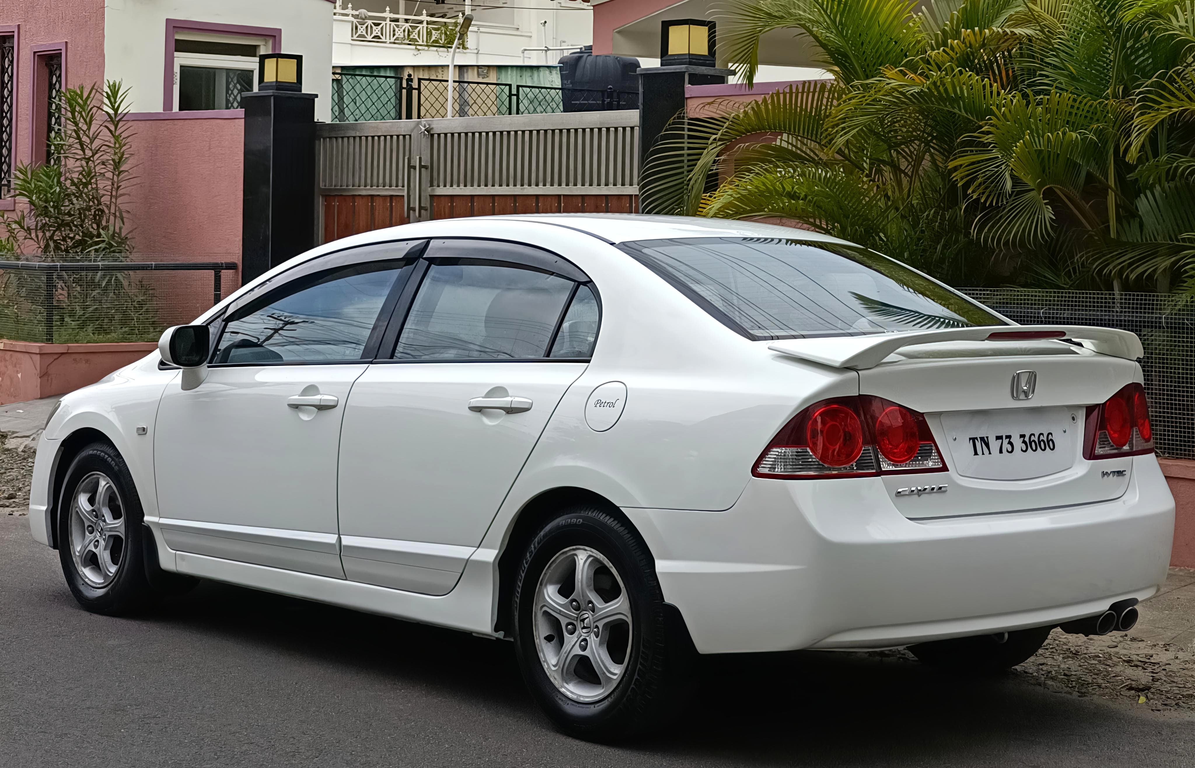 Honda Civic - Image 7