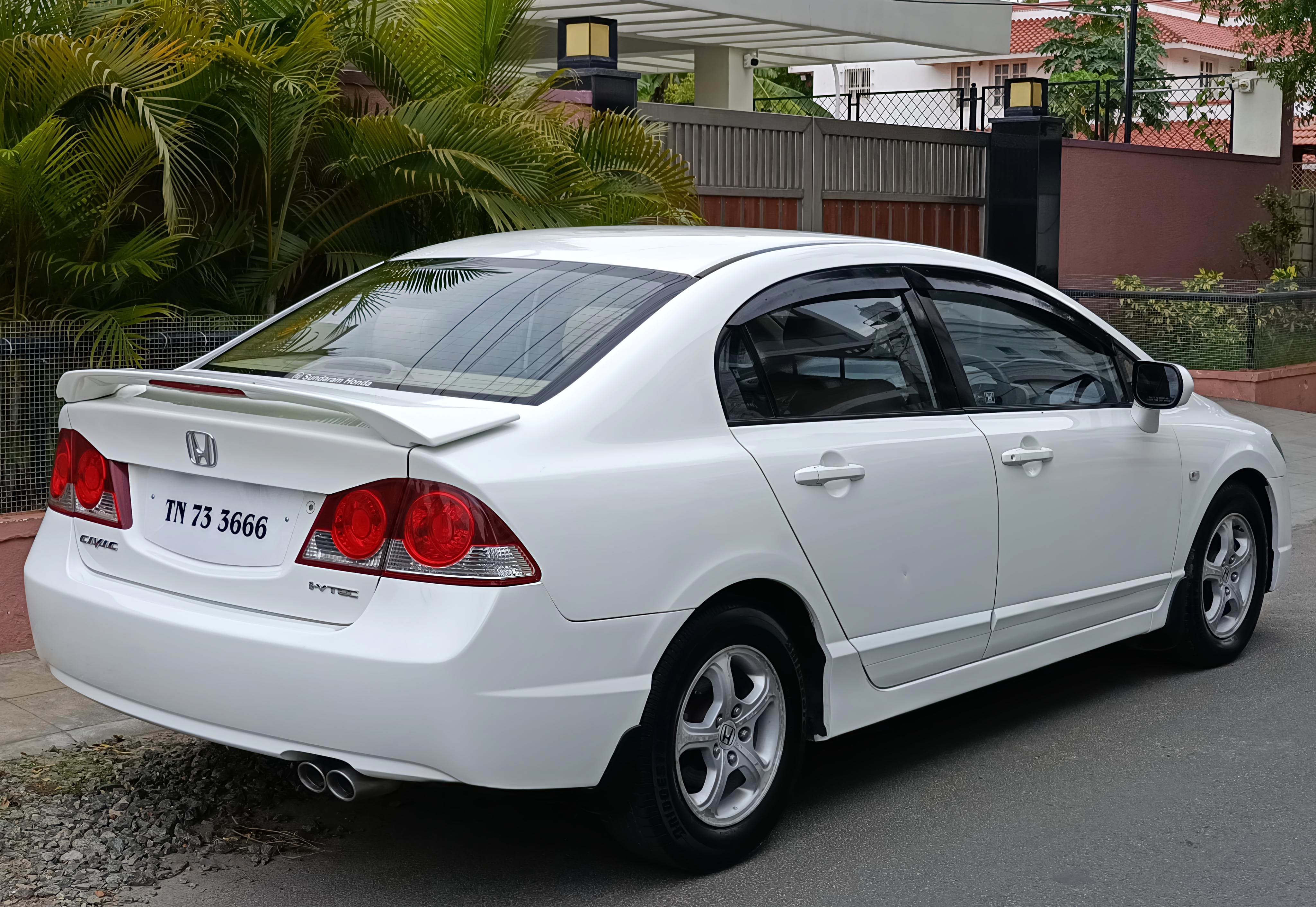 Honda Civic - Image 6