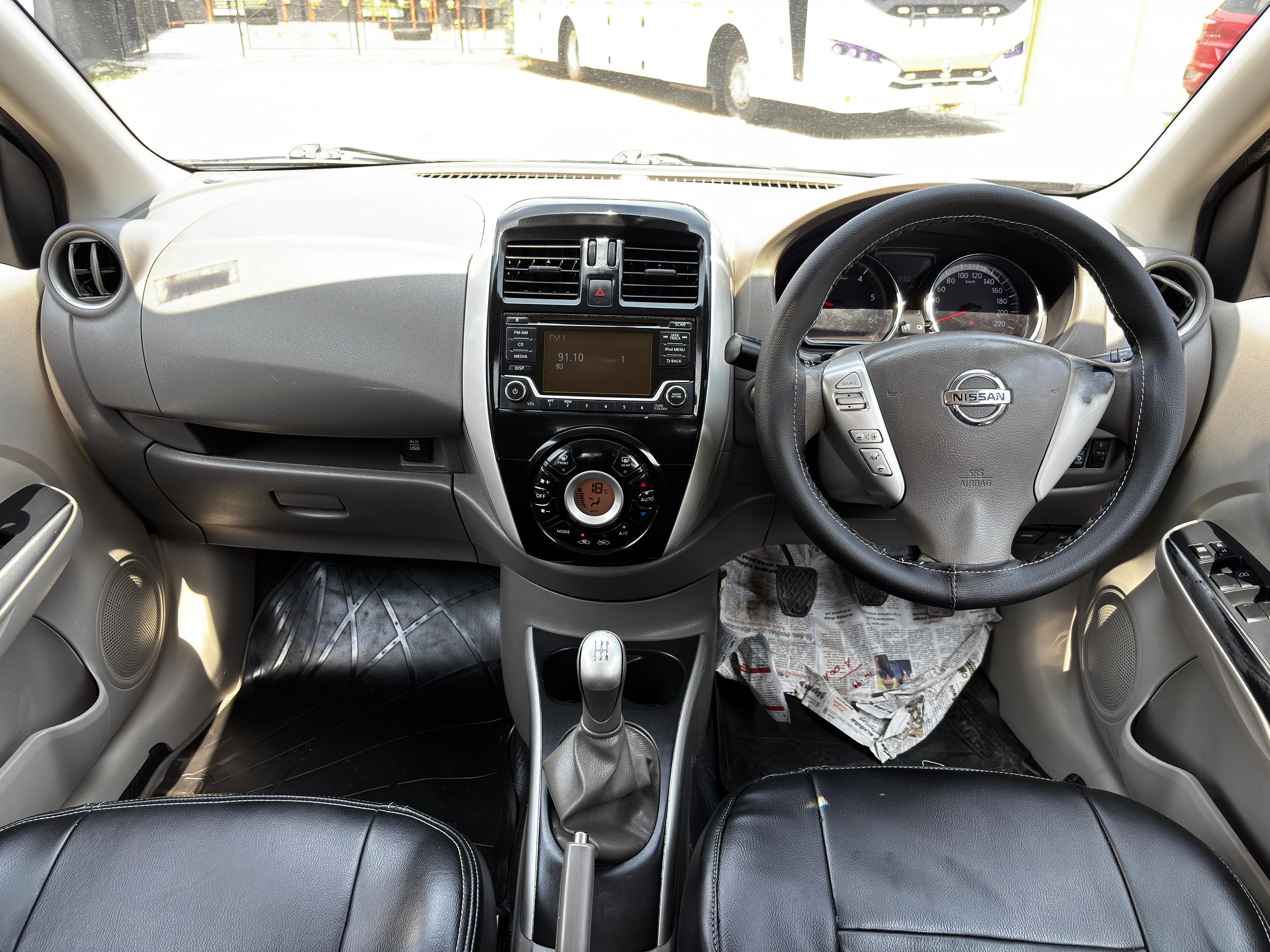 Nissan Sunny - Image 5