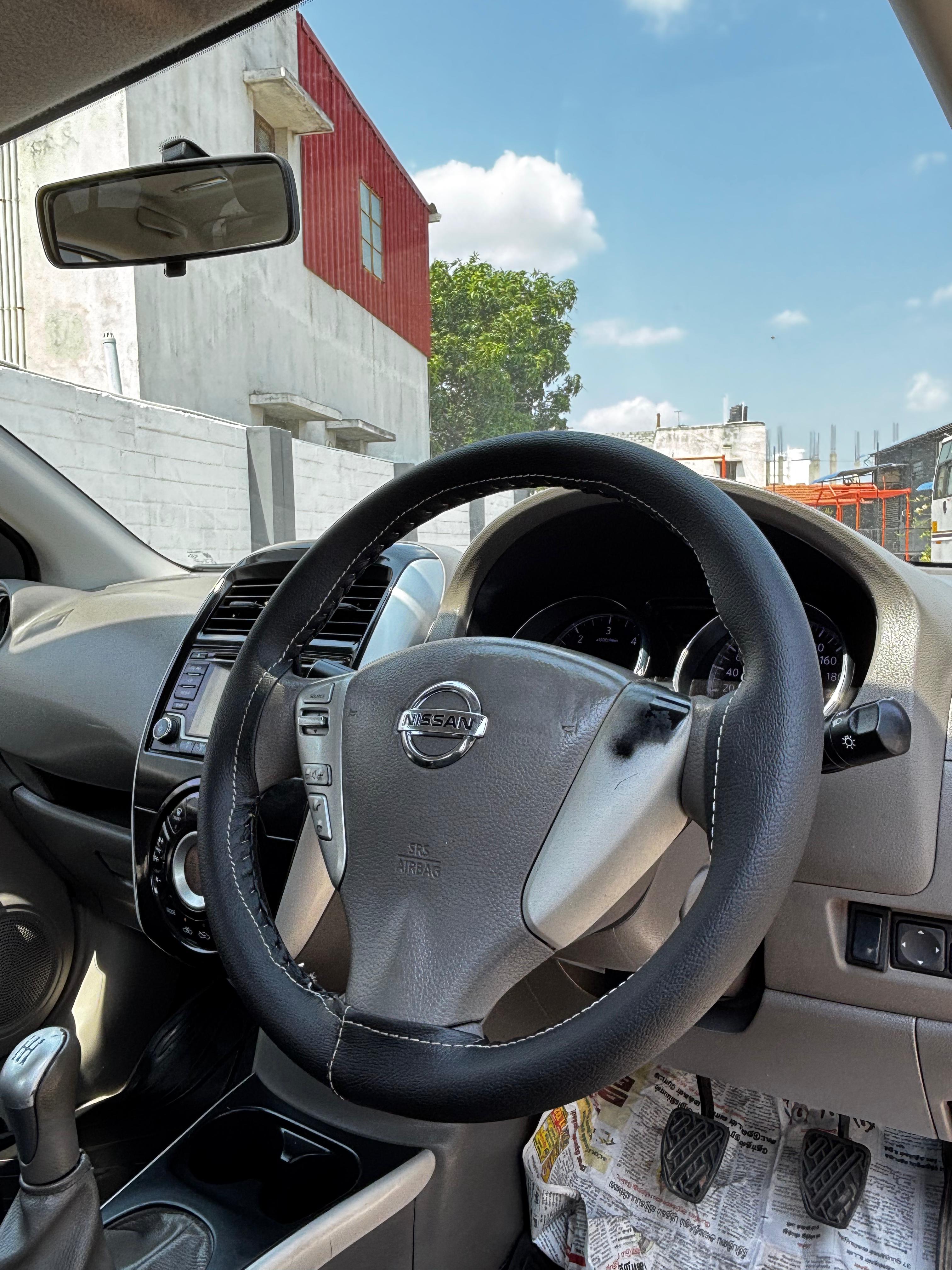 Nissan Sunny - Image 8